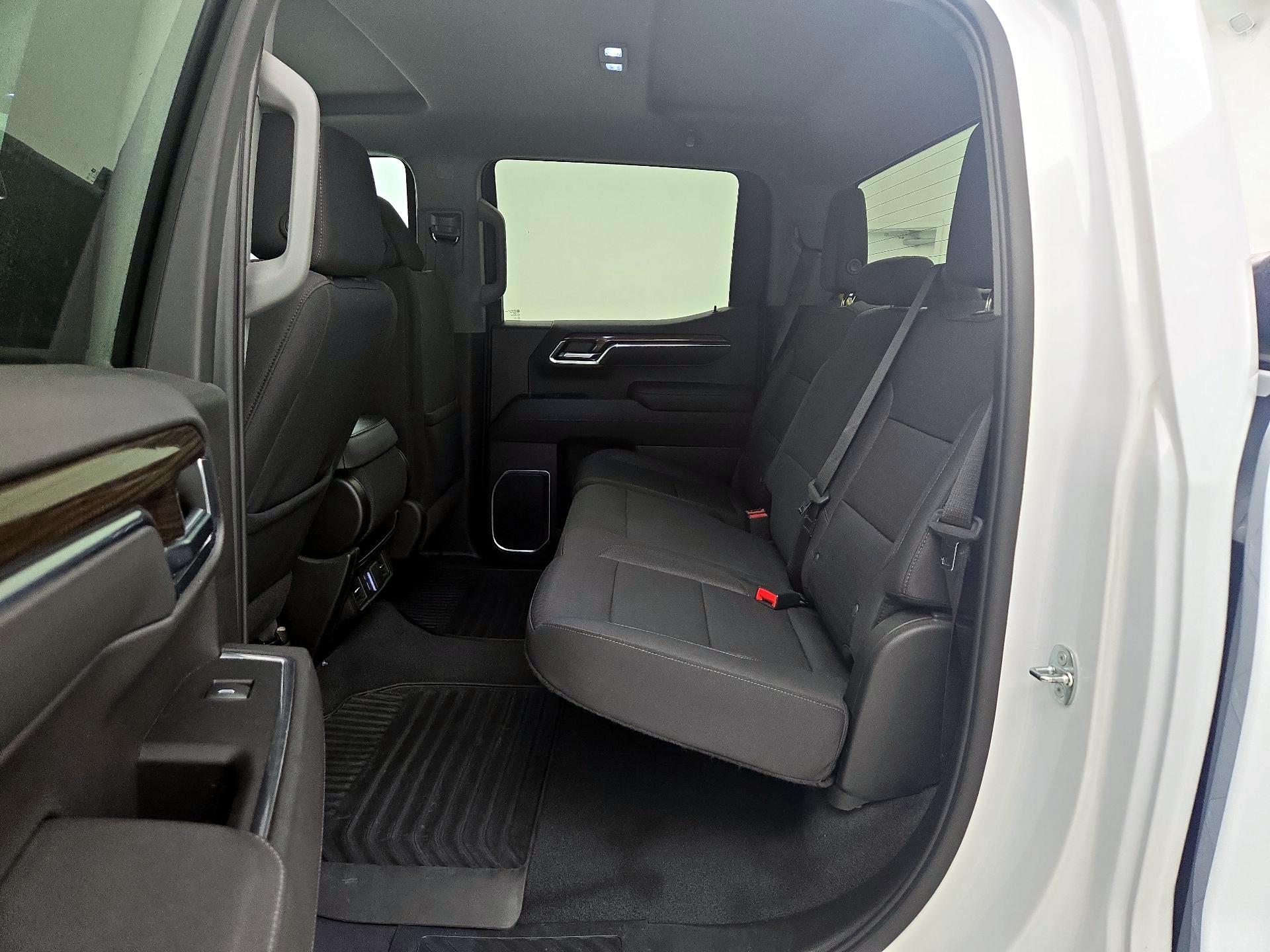 Thumbnail: 2023 Chevrolet Silverado 1500 - 19