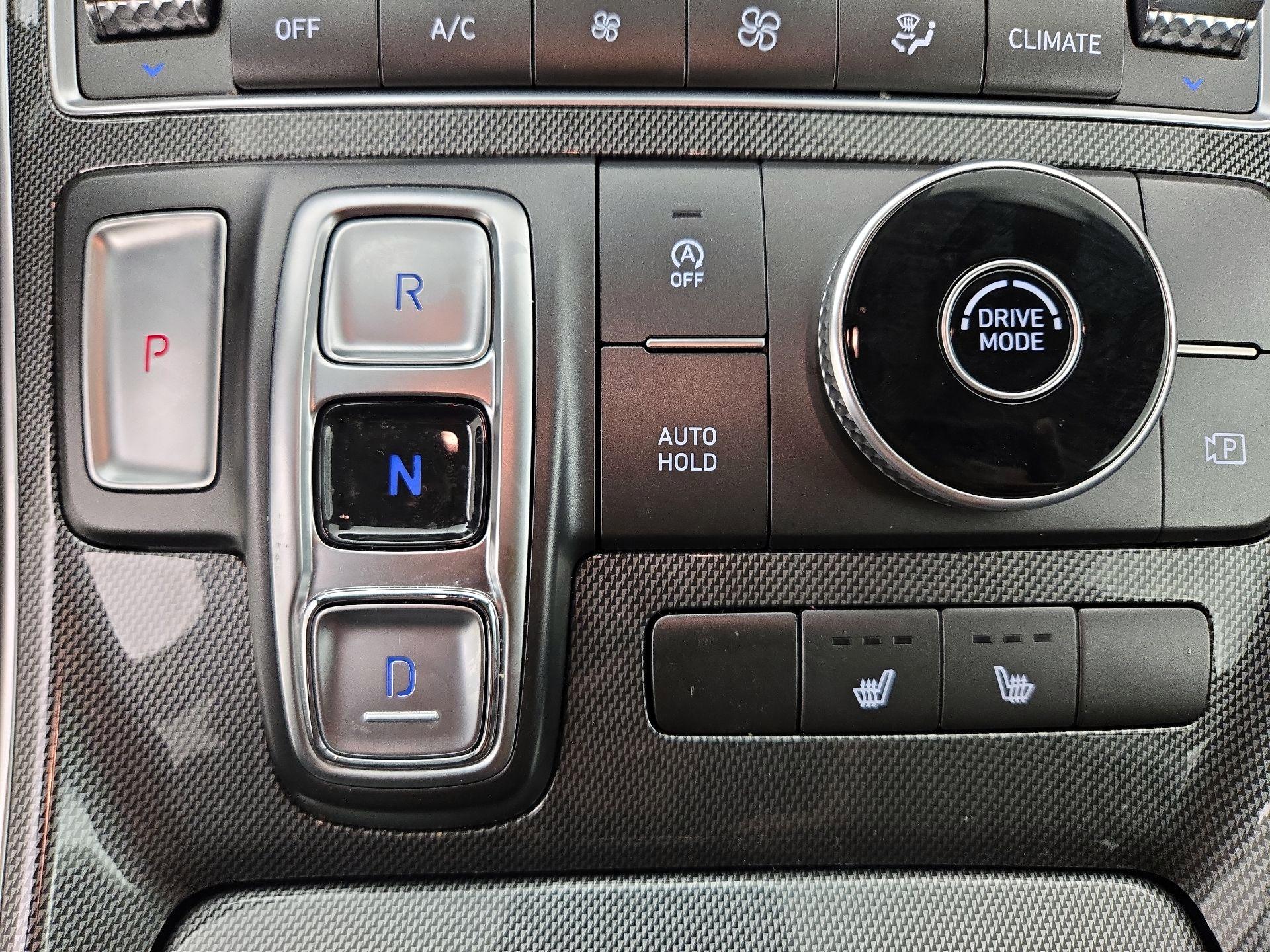 Thumbnail: 2023 Hyundai Santa Fe - 18