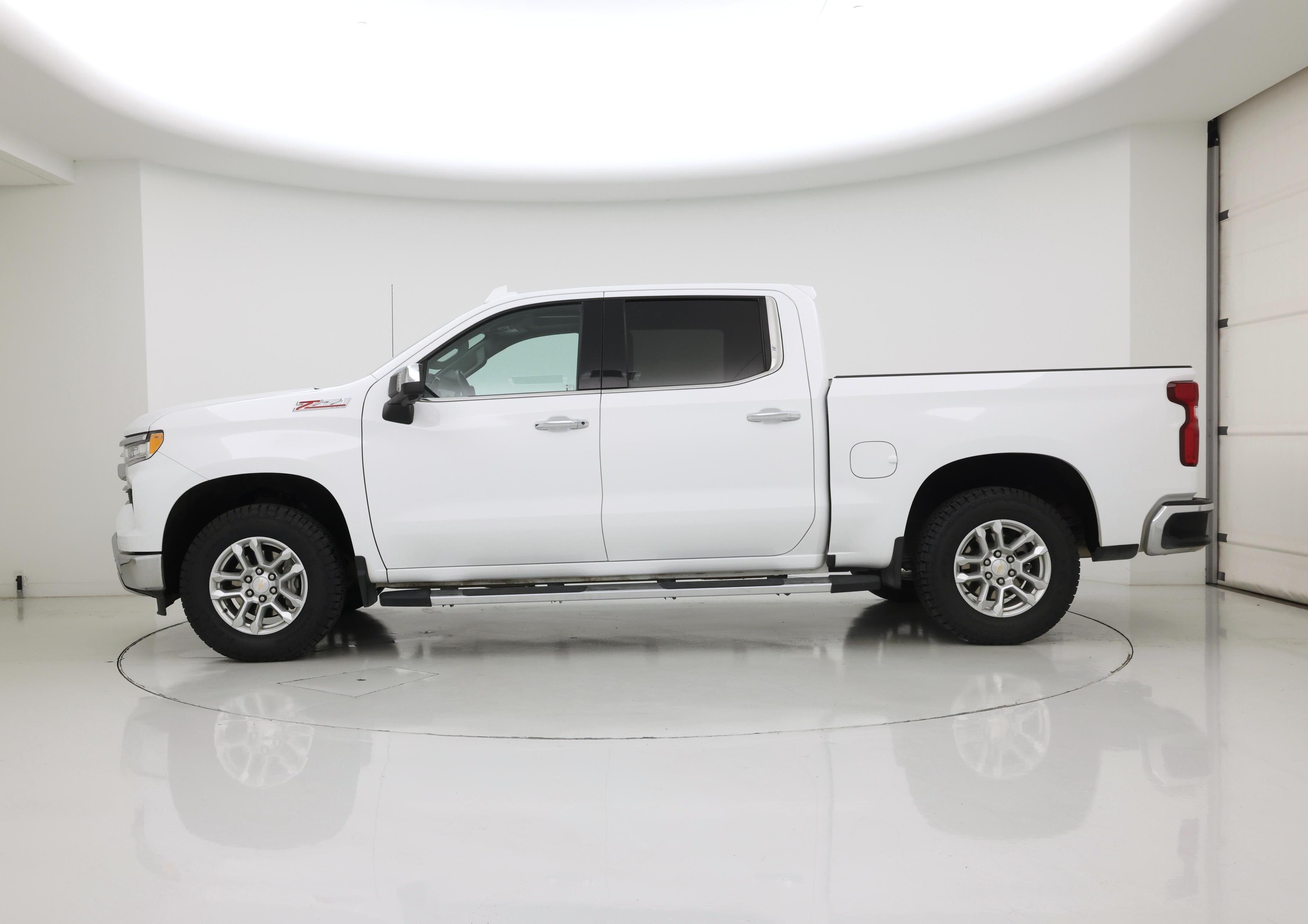 Thumbnail: 2025 Chevrolet Silverado 1500 - 3