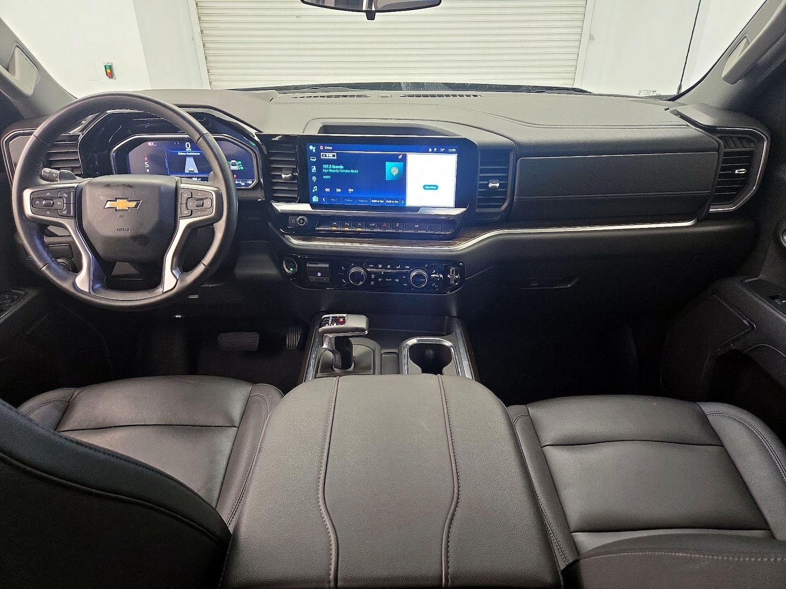 2024 Chevrolet Silverado 1500 LT - Photo 10
