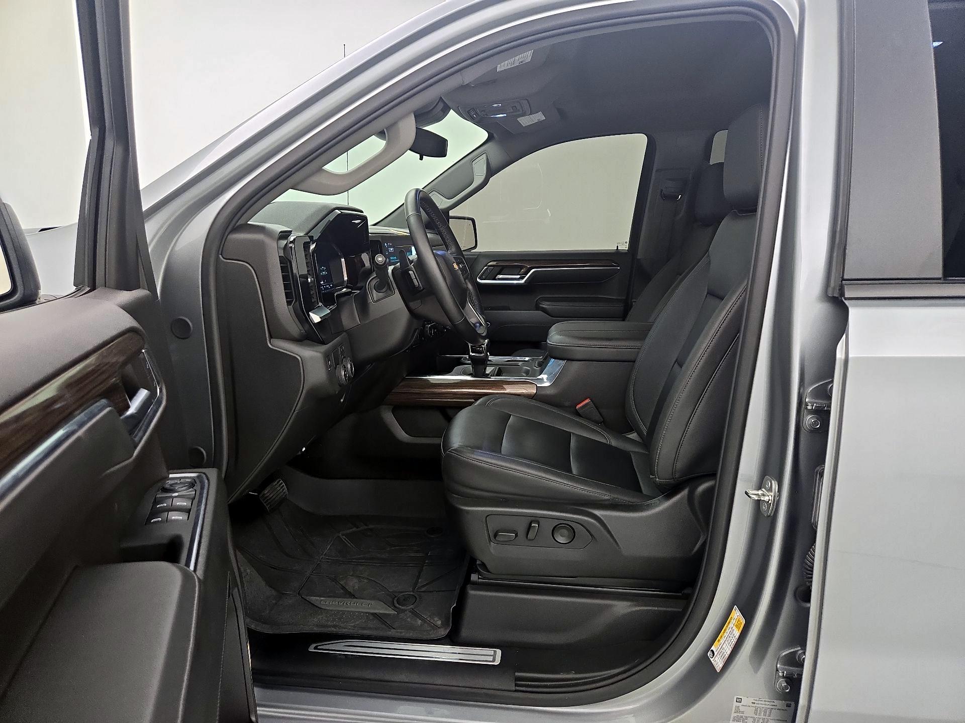 Thumbnail: 2024 Chevrolet Silverado 1500 - 11