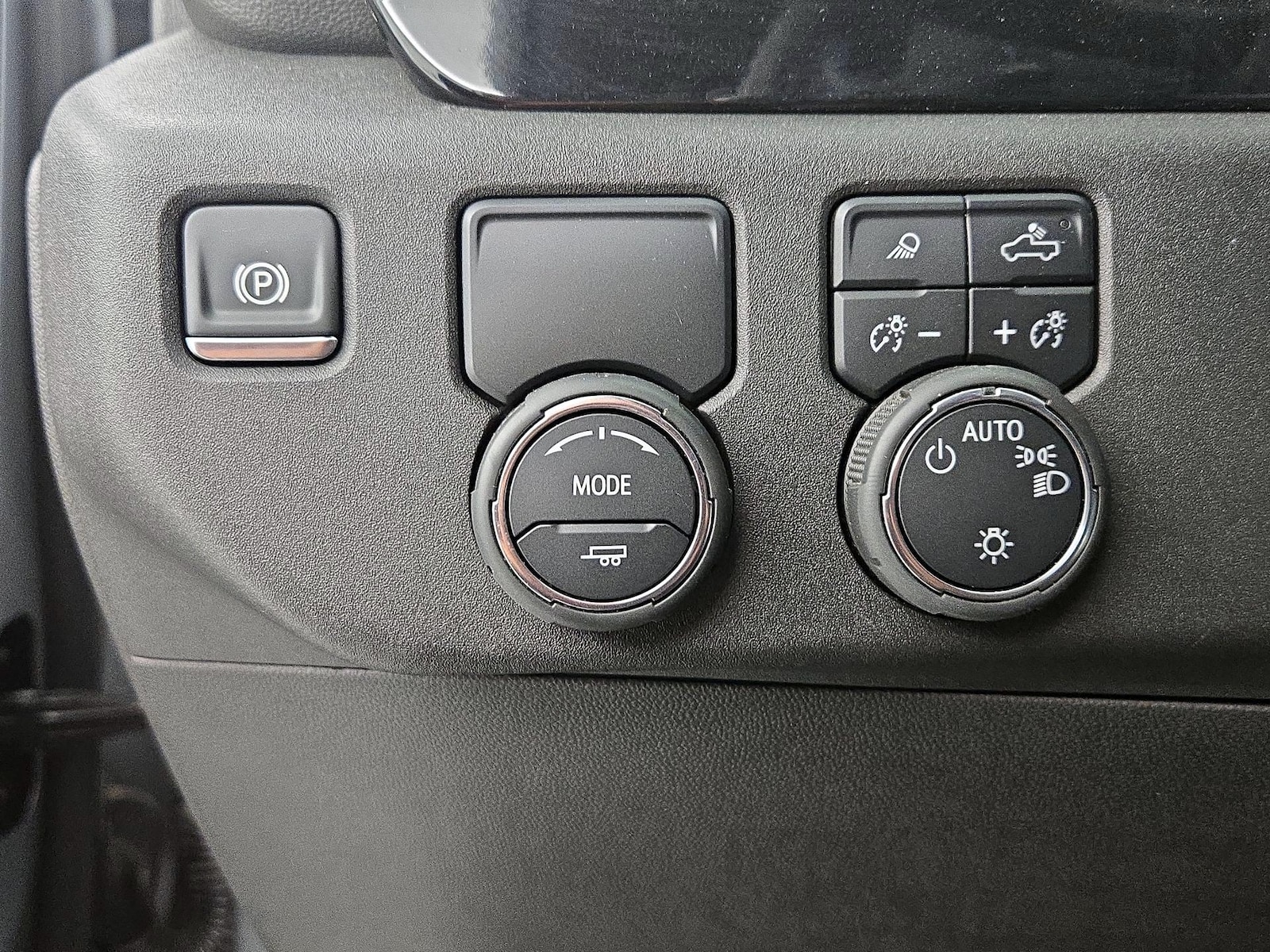 2024 Chevrolet Silverado 1500 LT - Photo 14