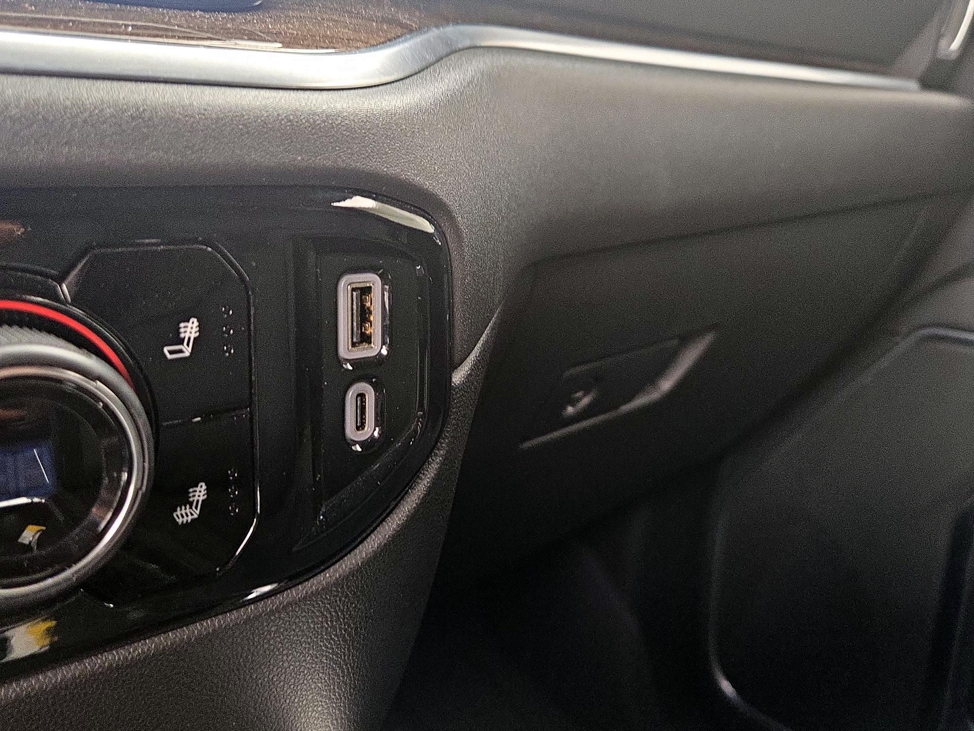Thumbnail: 2024 Chevrolet Silverado 1500 - 18