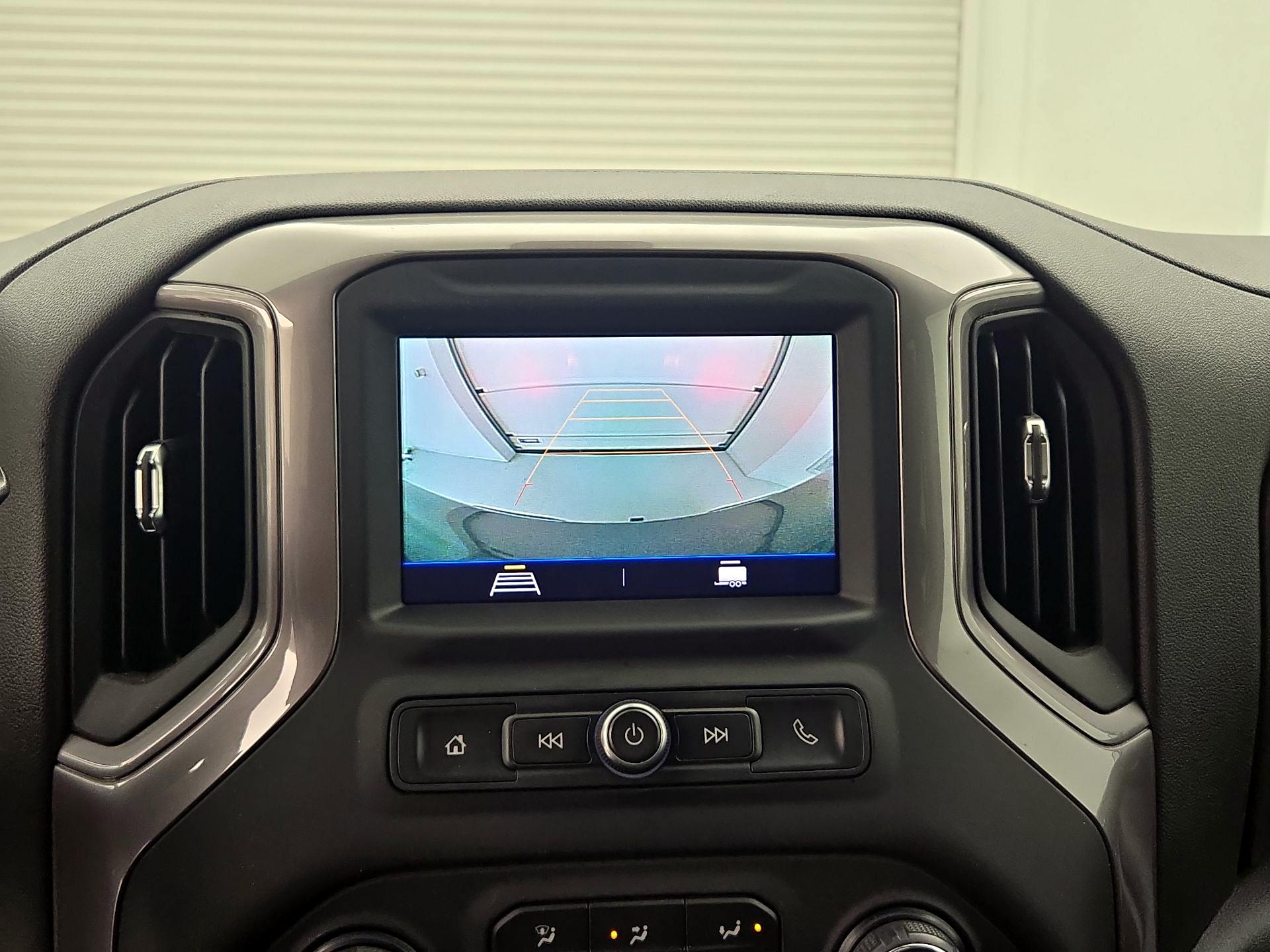 Thumbnail: 2020 Chevrolet Silverado 1500 - 14