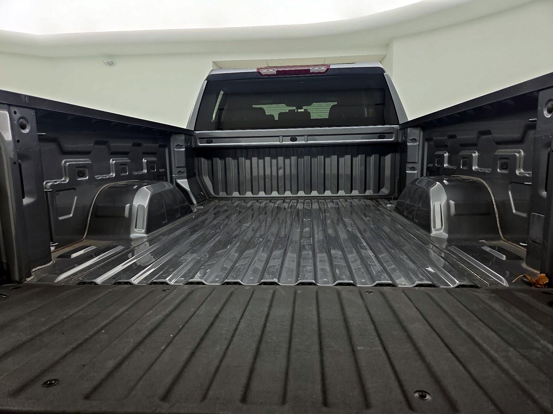 Thumbnail: 2020 Chevrolet Silverado 1500 - 20