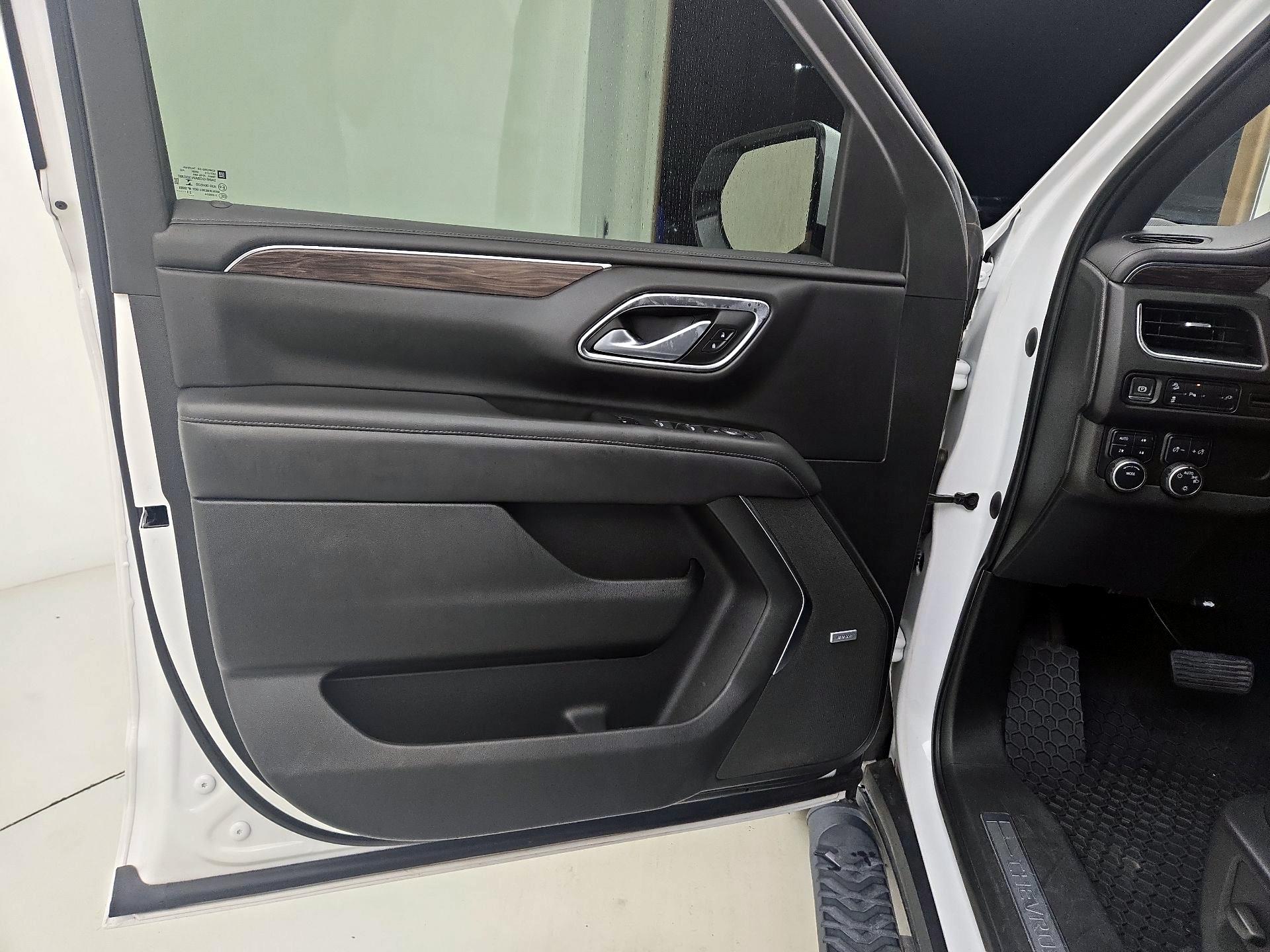 Thumbnail: 2021 Chevrolet Suburban - 12