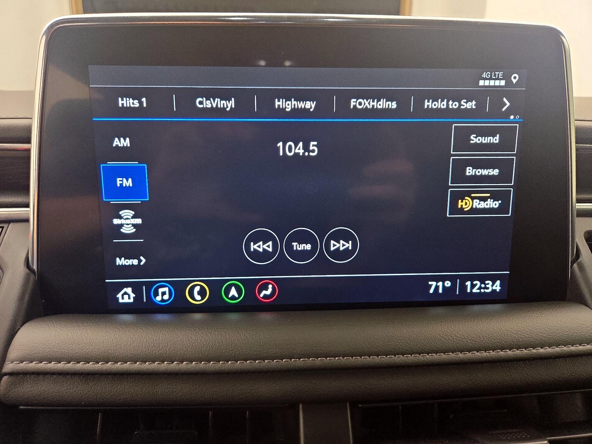 Thumbnail: 2021 Chevrolet Suburban - 15