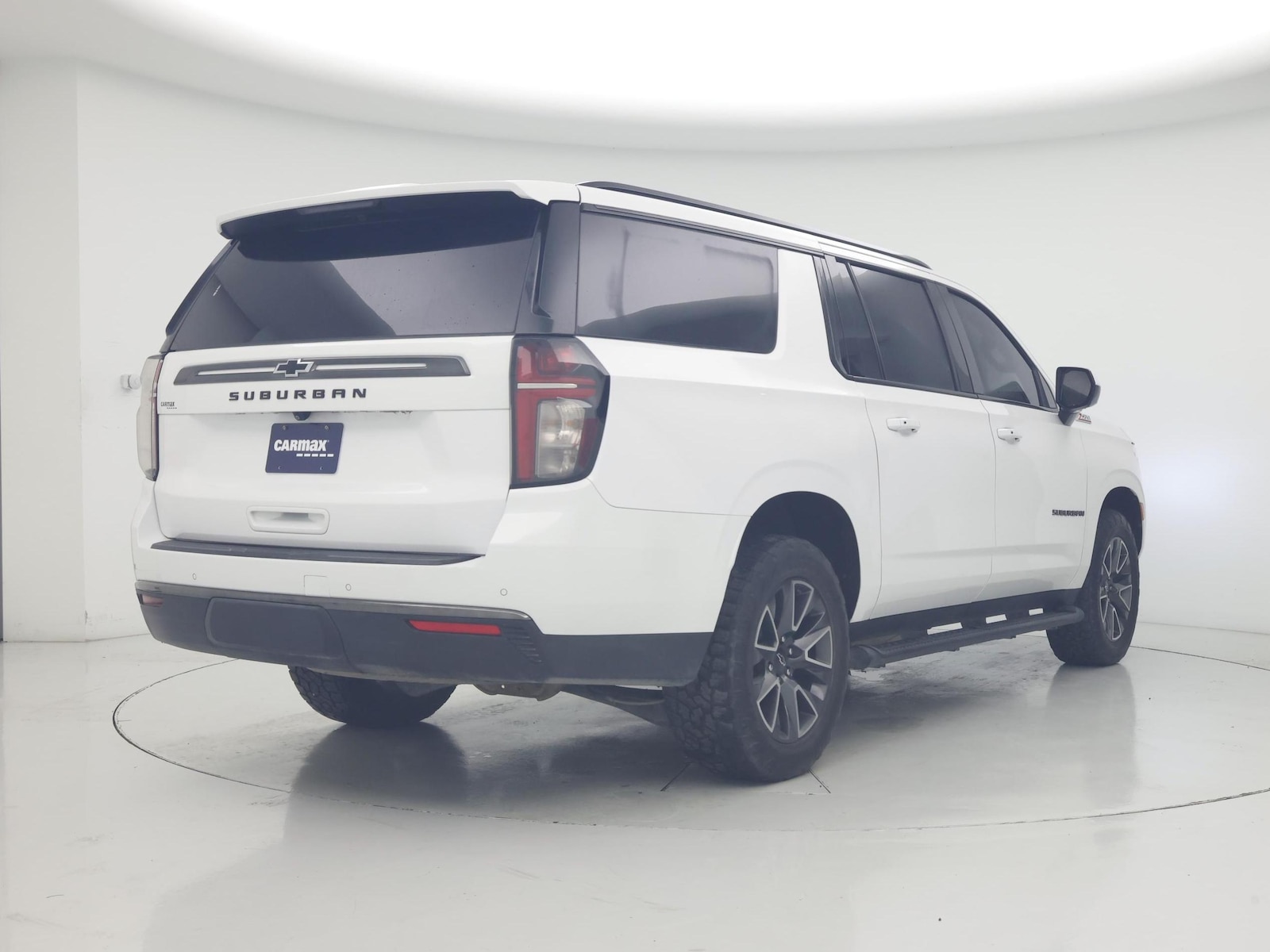 2021 Chevrolet Suburban Z71 - Photo 9