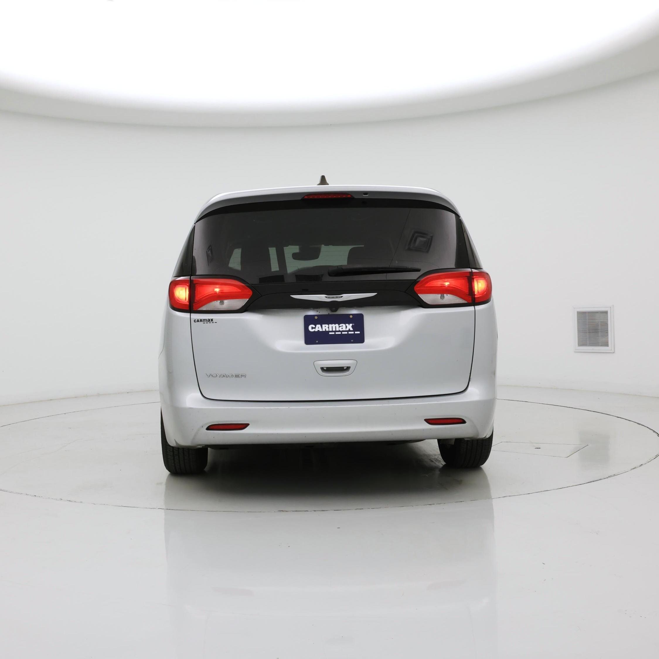 Thumbnail: 2023 Chrysler Voyager - 6