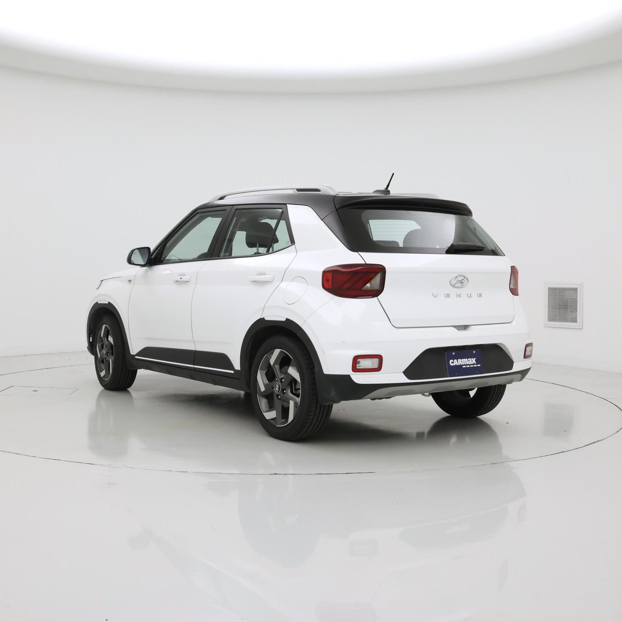 Thumbnail: 2023 Hyundai Venue - 2