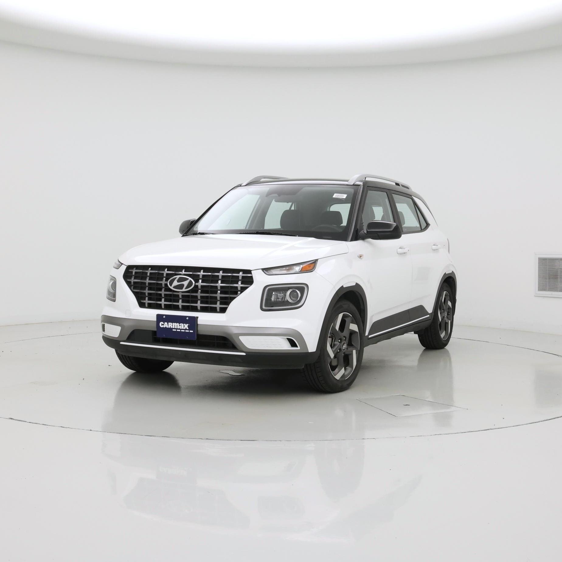 Thumbnail: 2023 Hyundai Venue - 4