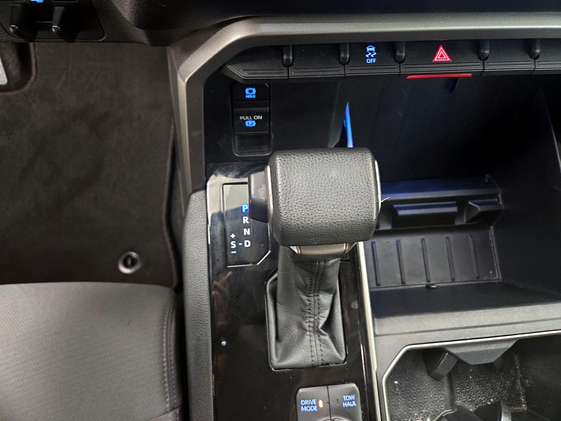 Thumbnail: 2022 Toyota Tundra - 18