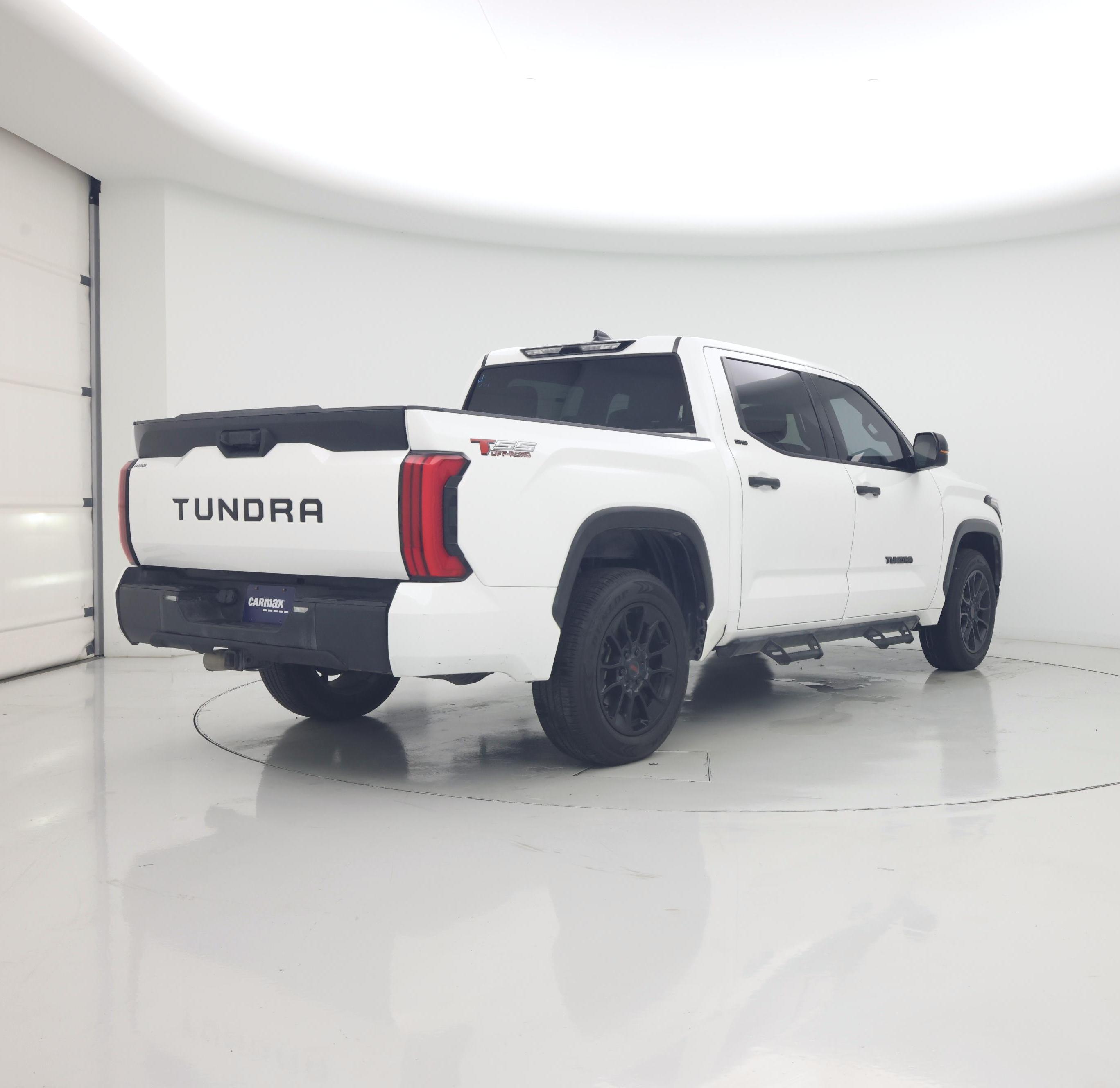 Thumbnail: 2022 Toyota Tundra - 8