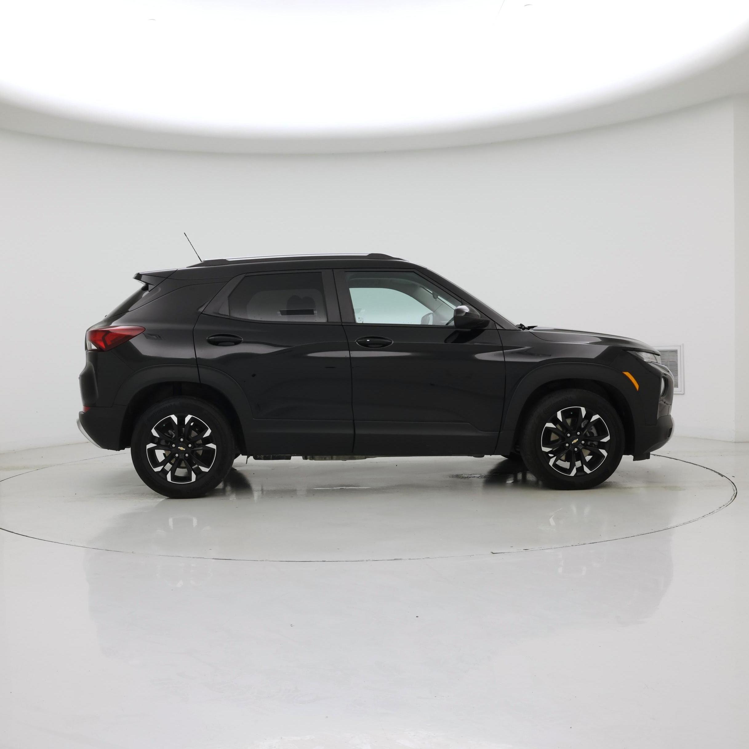 Thumbnail: 2023 Chevrolet TrailBlazer - 7