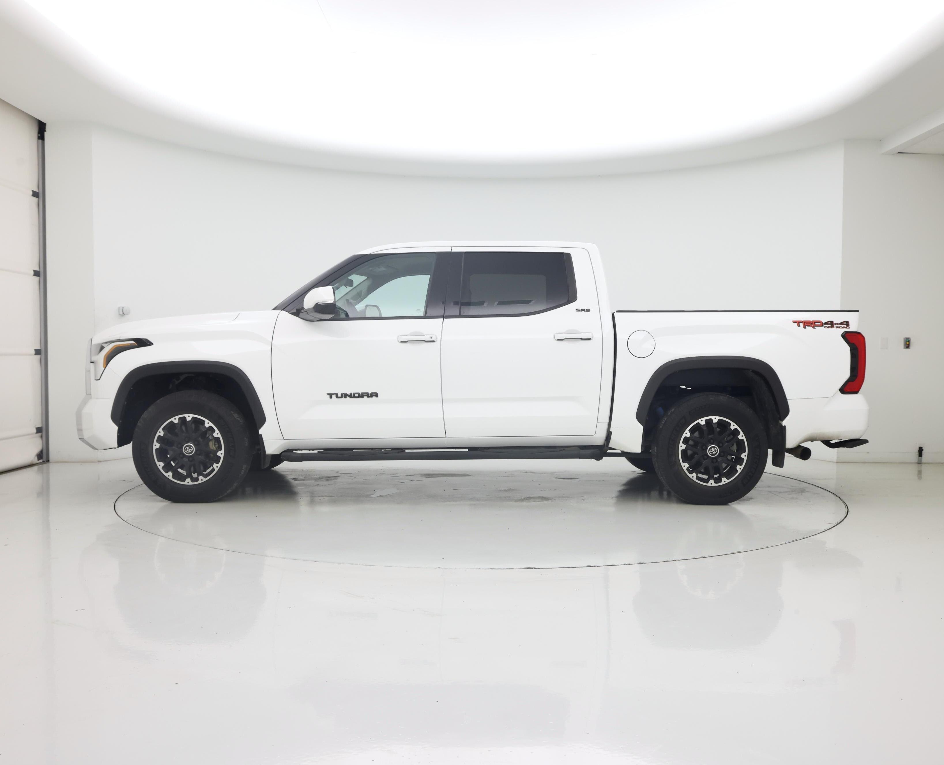 Thumbnail: 2023 Toyota Tundra - 3