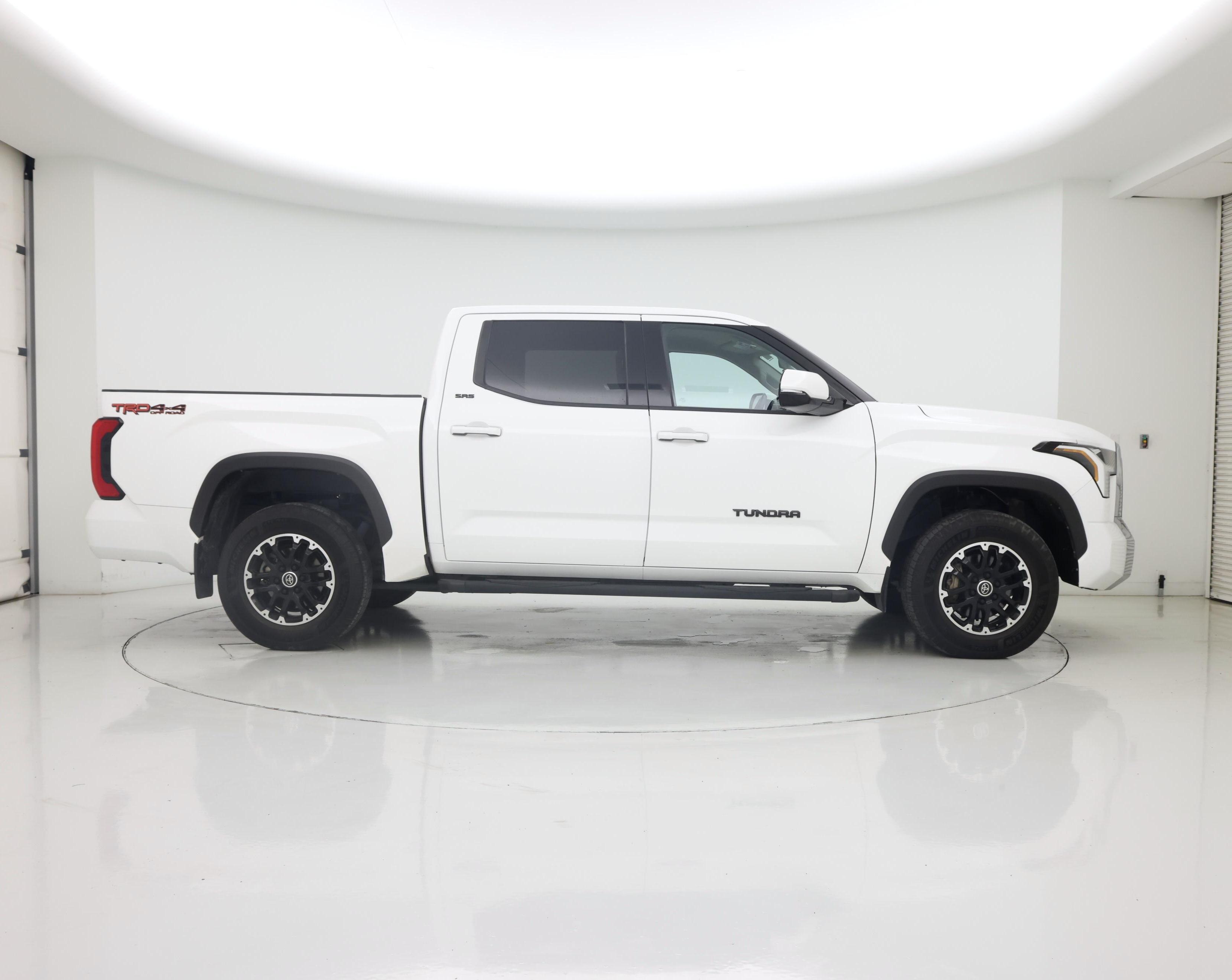 Thumbnail: 2023 Toyota Tundra - 7