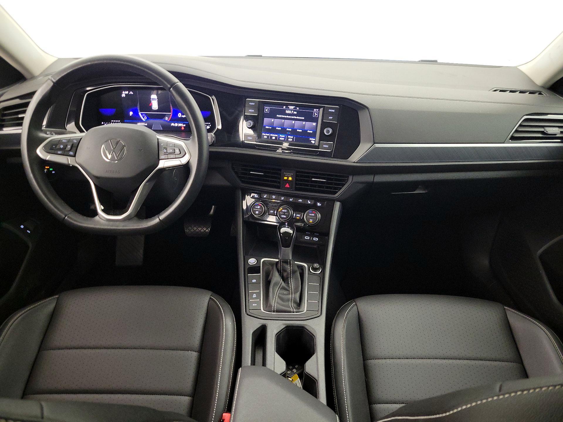 Thumbnail: 2024 Volkswagen Jetta - 9