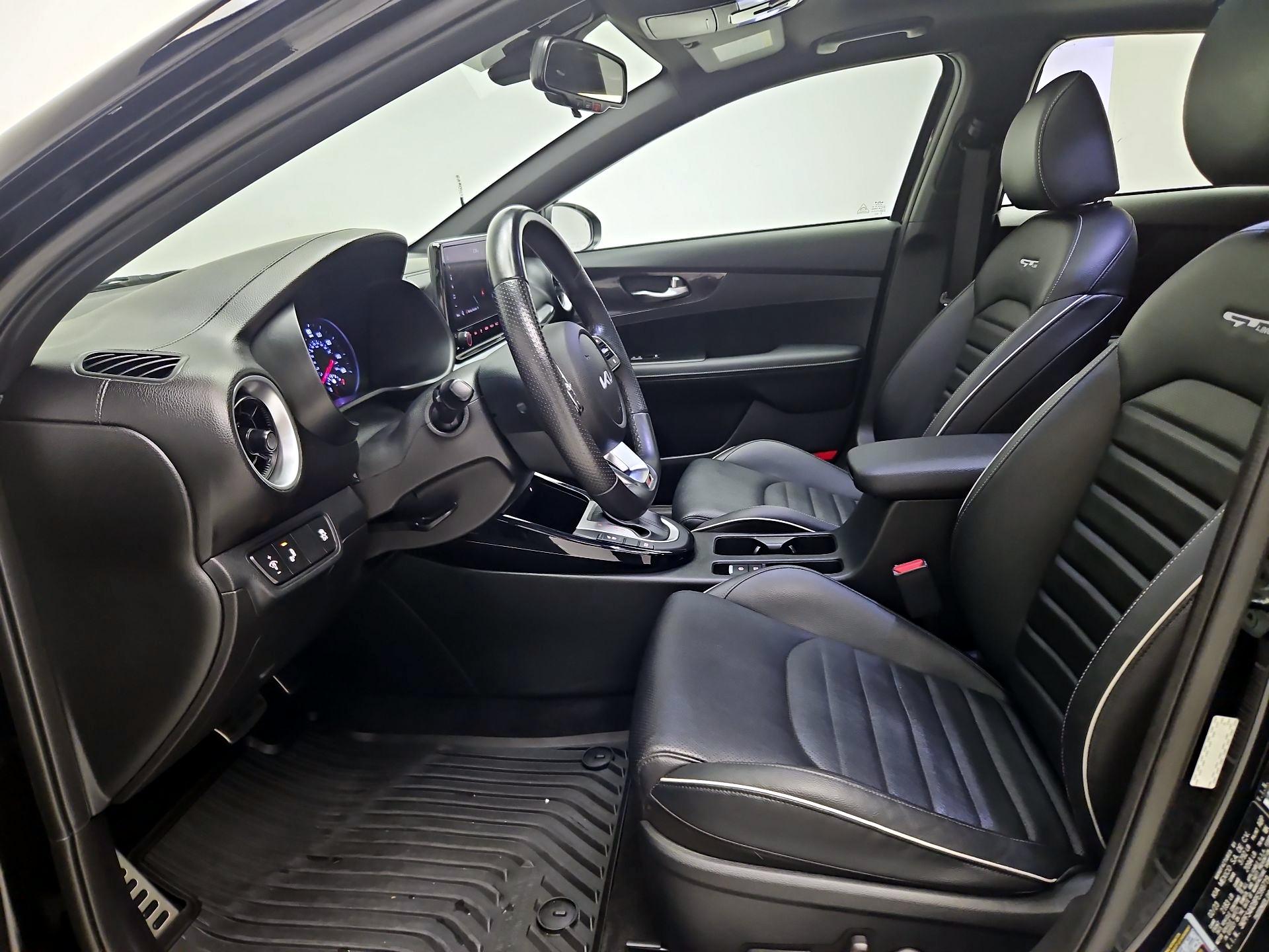 Thumbnail: 2023 Kia Forte - 11