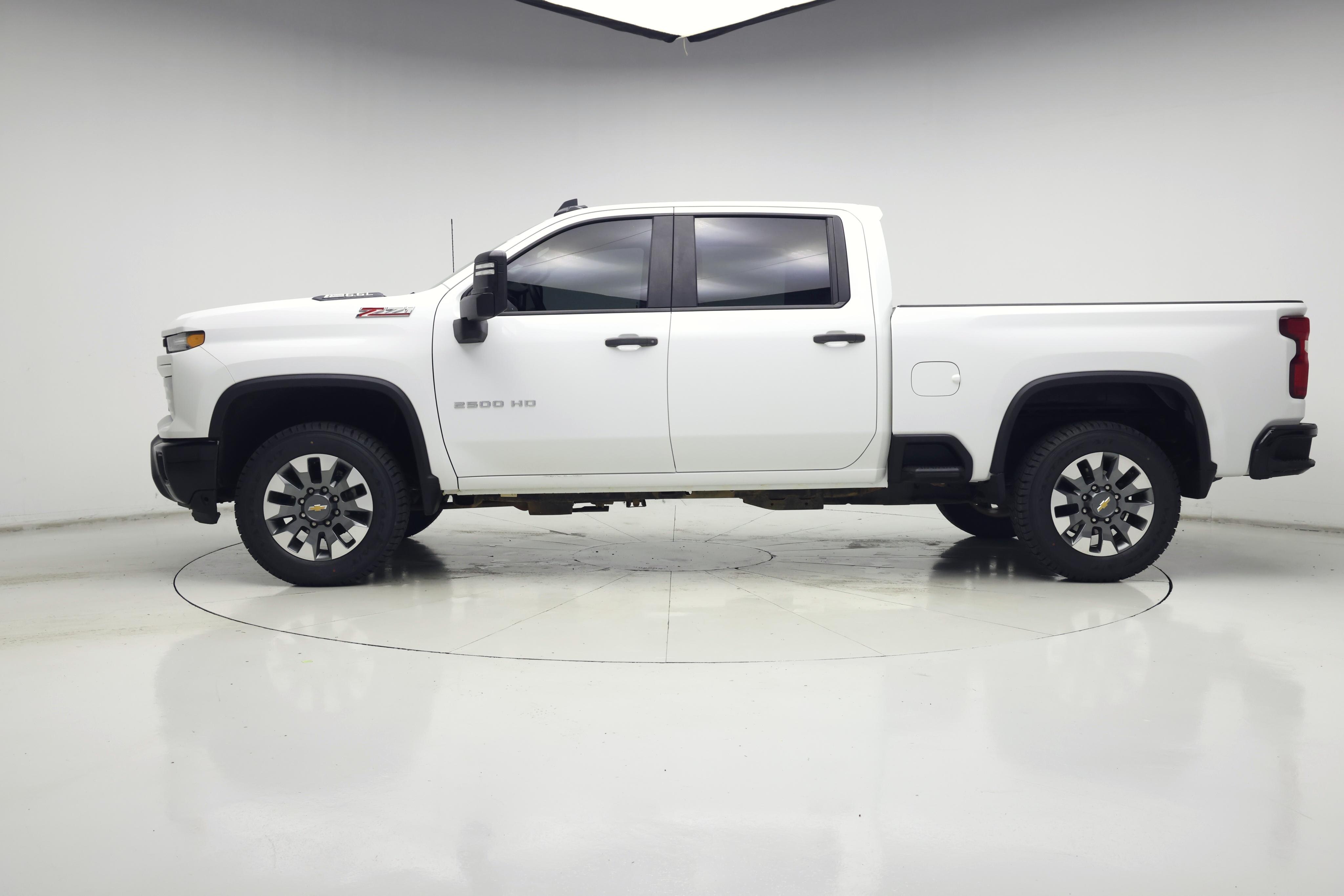 Thumbnail: 2024 Chevrolet Silverado 2500 - 3