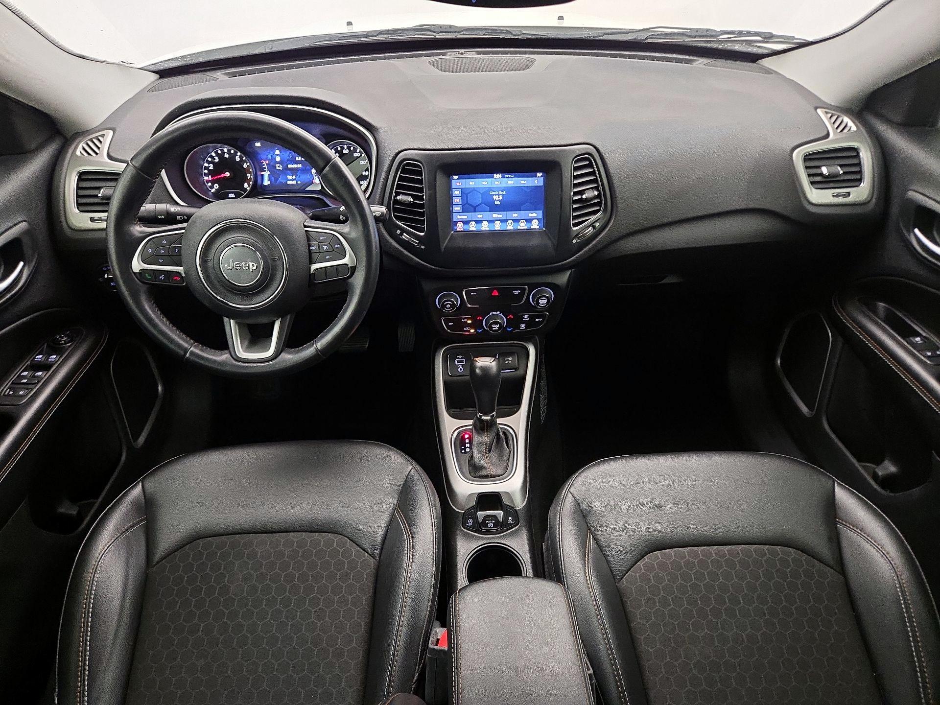 Thumbnail: 2020 Jeep Compass - 9