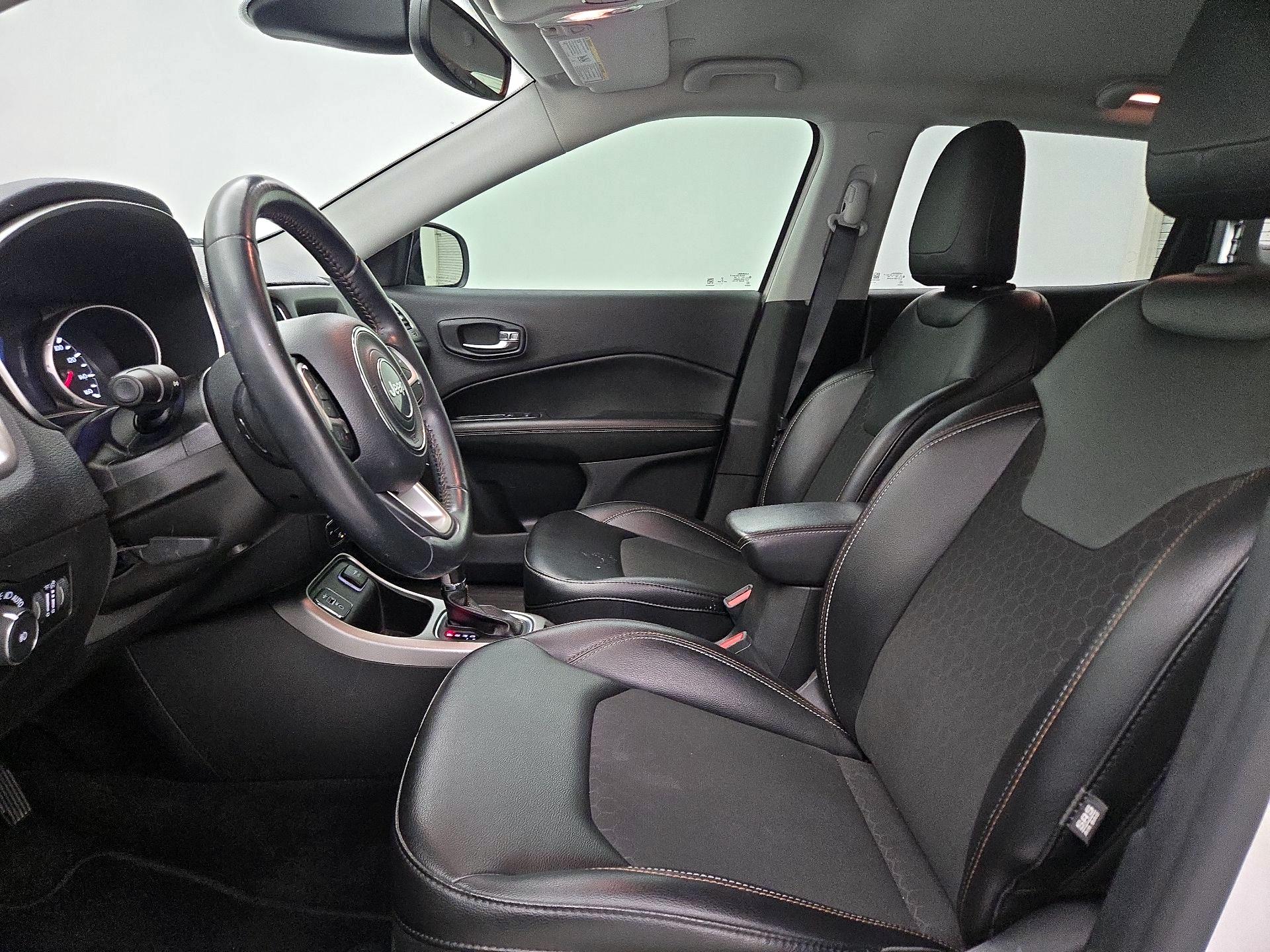Thumbnail: 2020 Jeep Compass - 11
