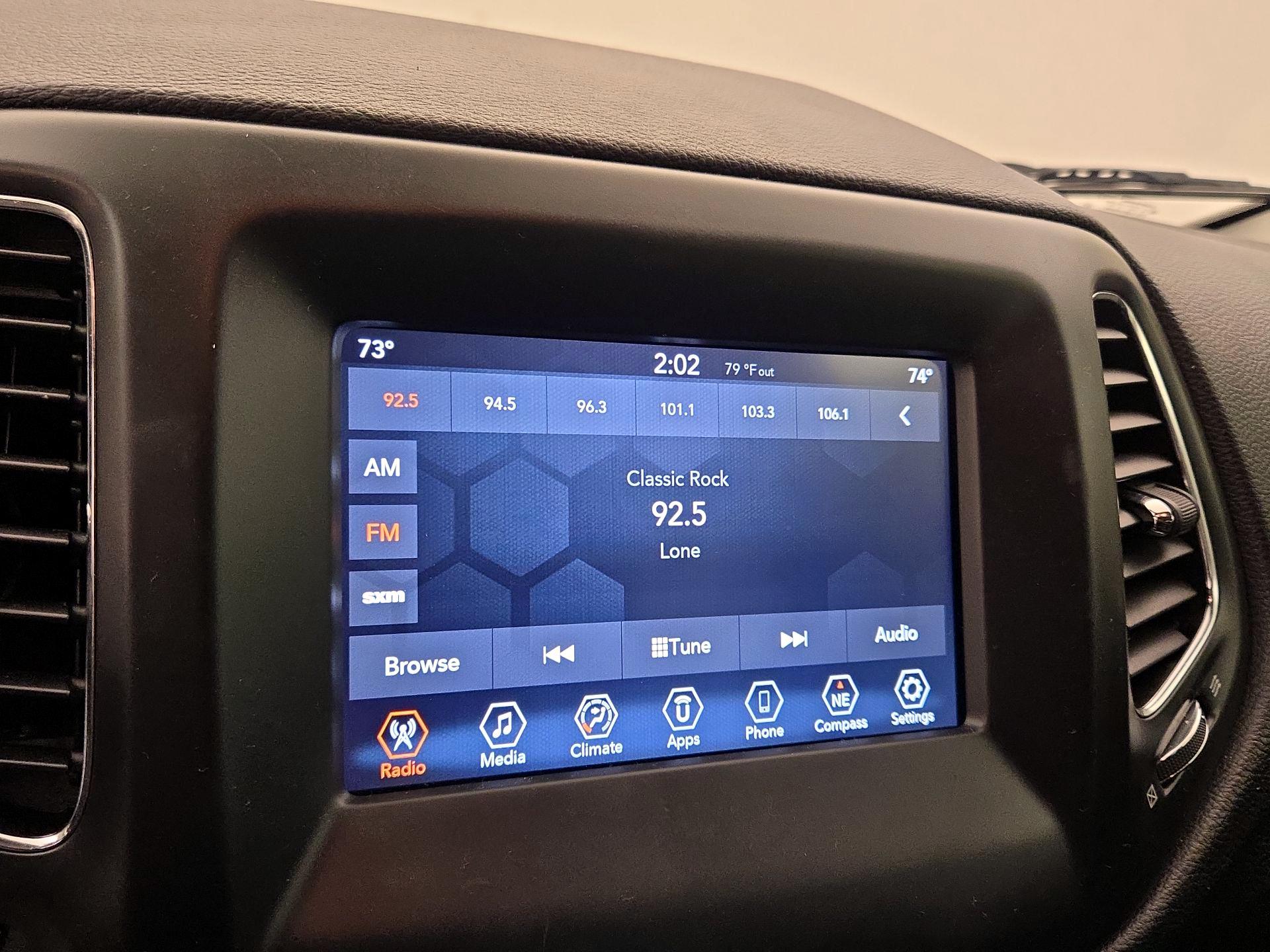 Thumbnail: 2020 Jeep Compass - 15