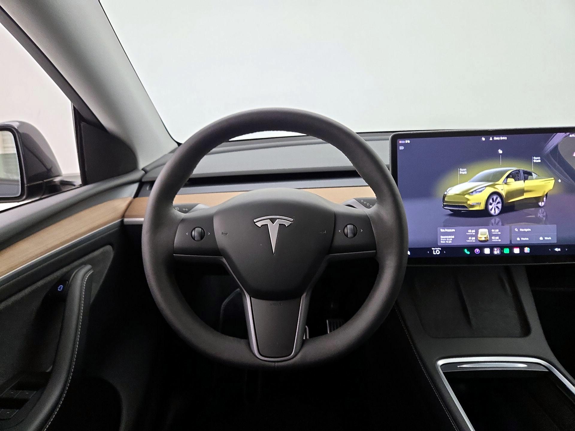Thumbnail: 2024 Tesla Model Y - 10