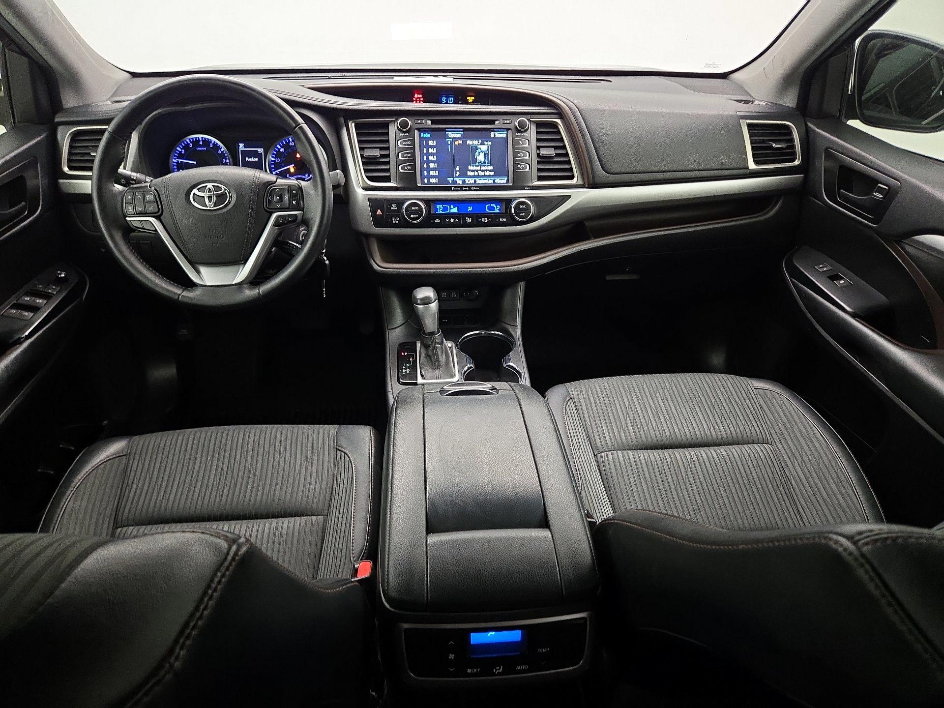 Thumbnail: 2019 Toyota Highlander - 9