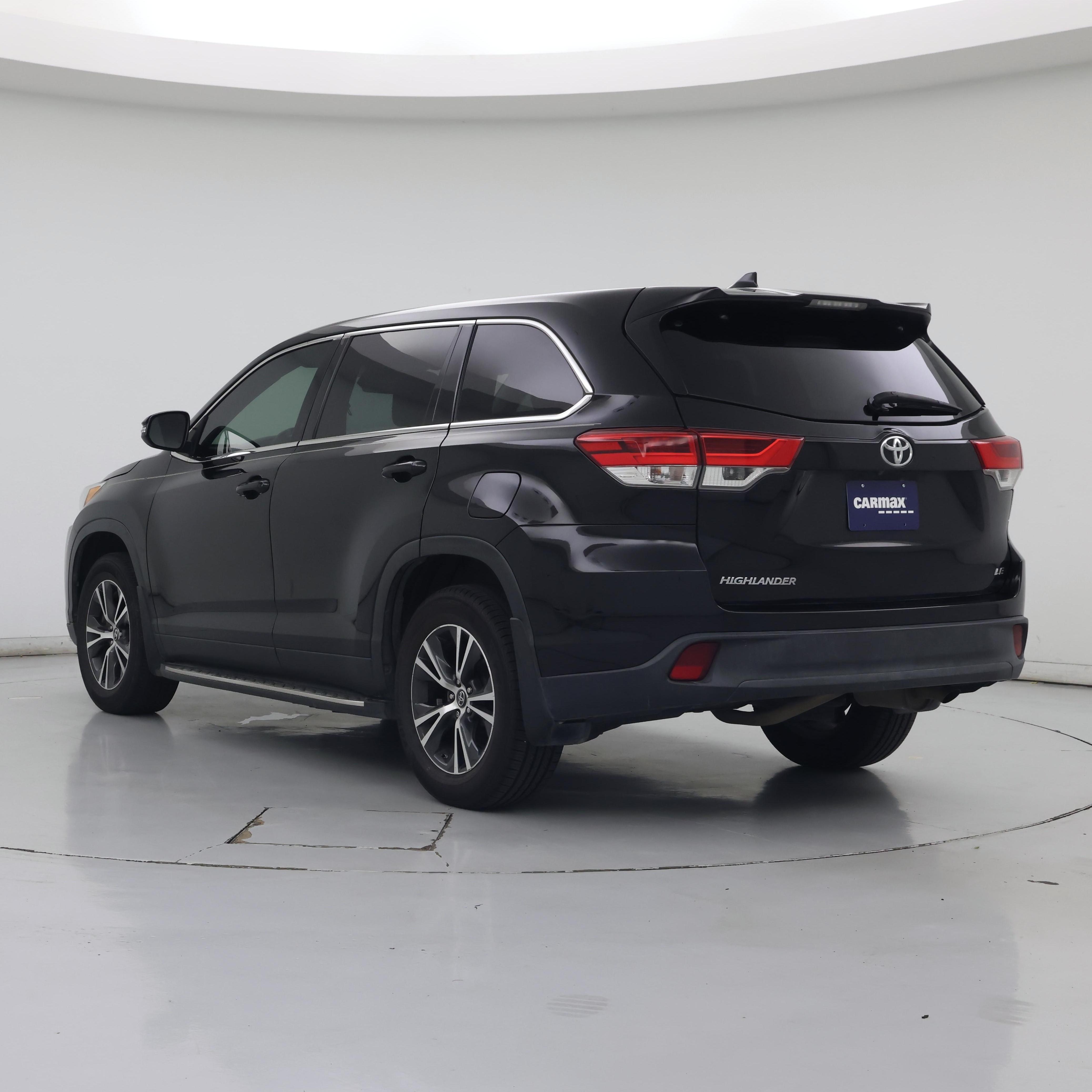 Thumbnail: 2019 Toyota Highlander - 2