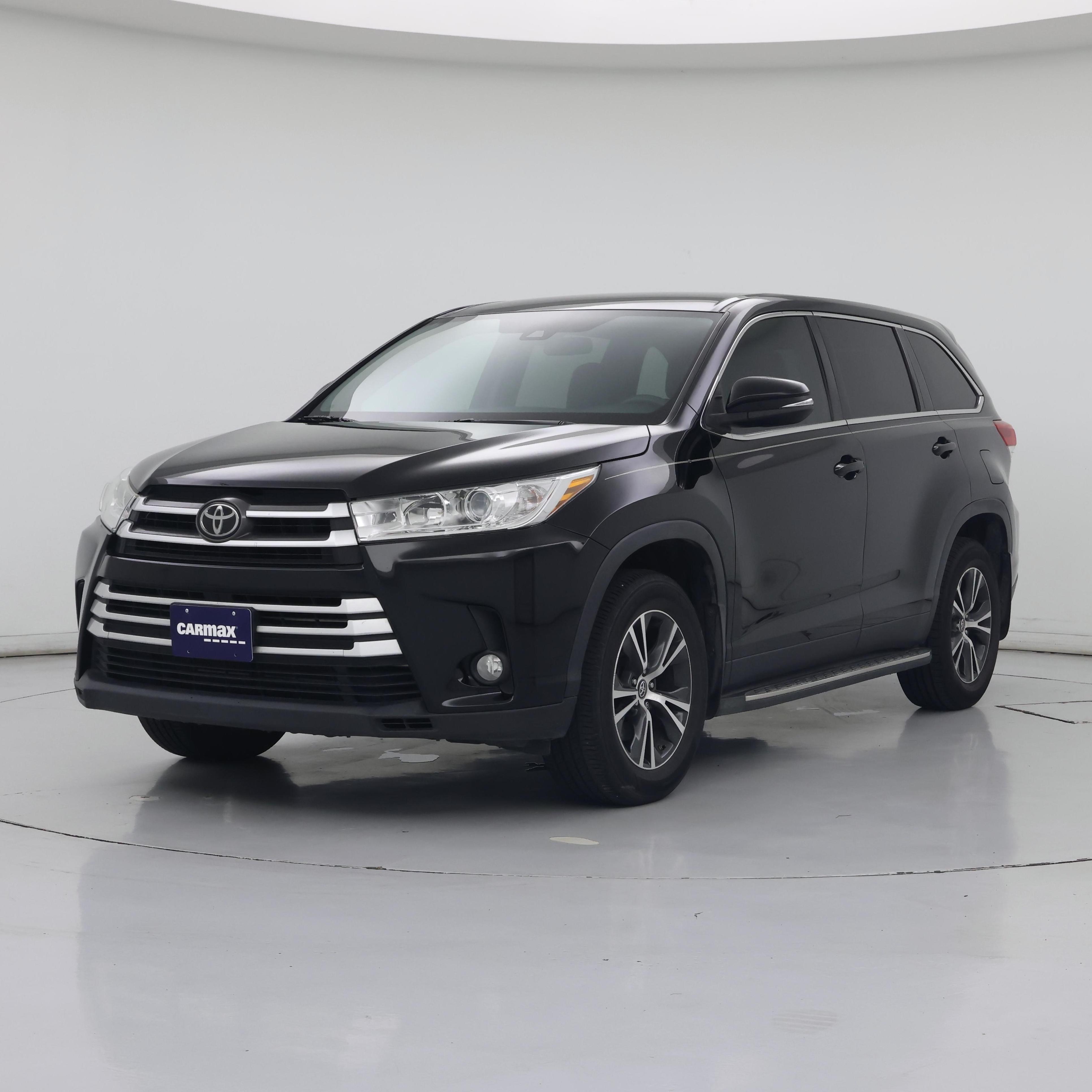 Thumbnail: 2019 Toyota Highlander - 4