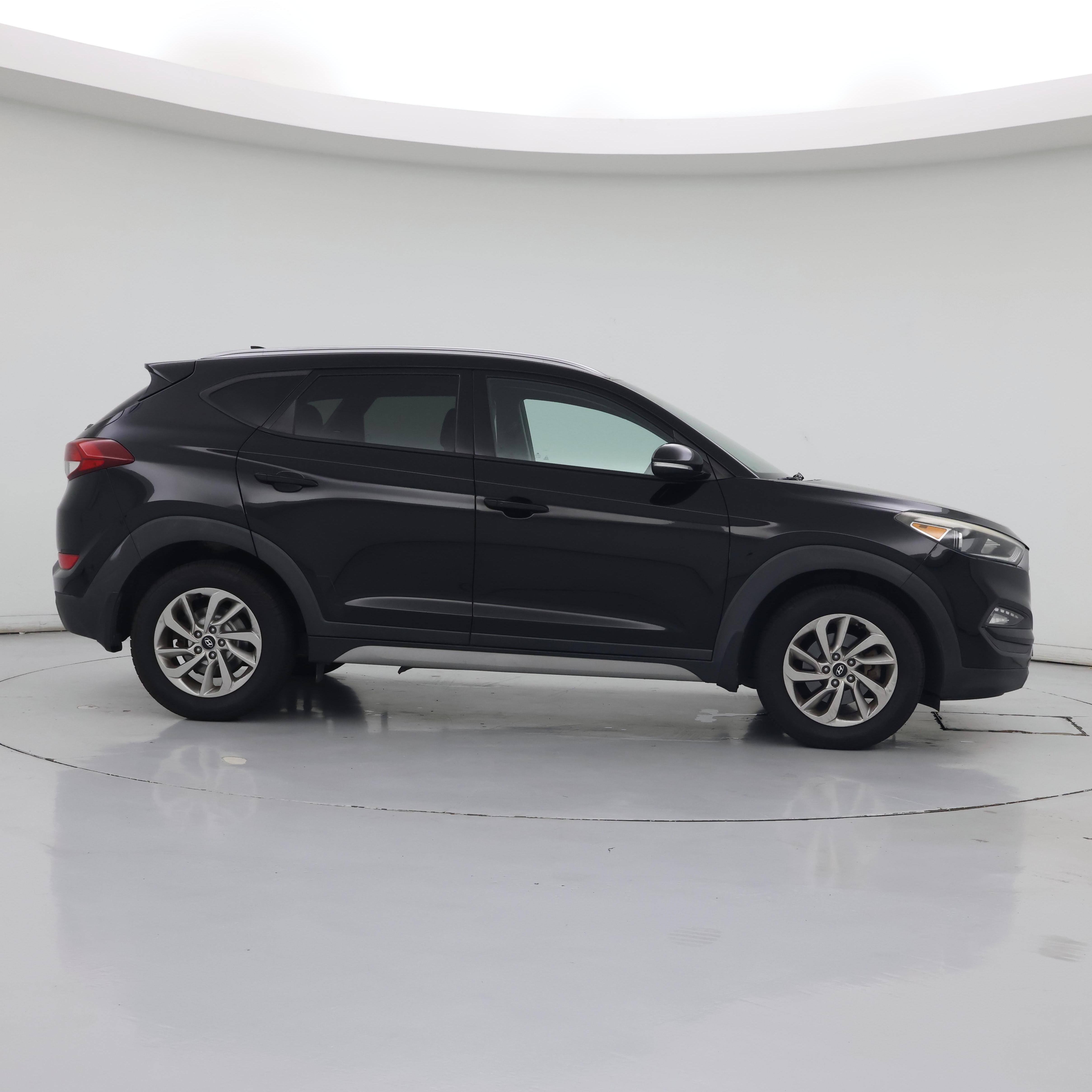 Thumbnail: 2017 Hyundai Tucson - 7