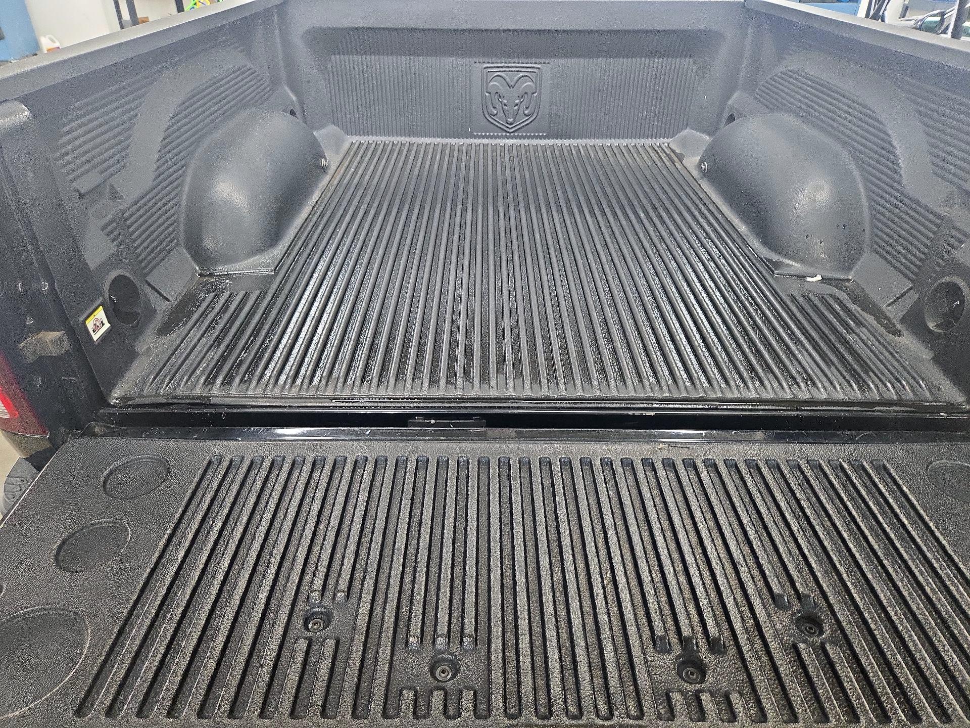 Thumbnail: 2021 RAM 1500 Classic - 20