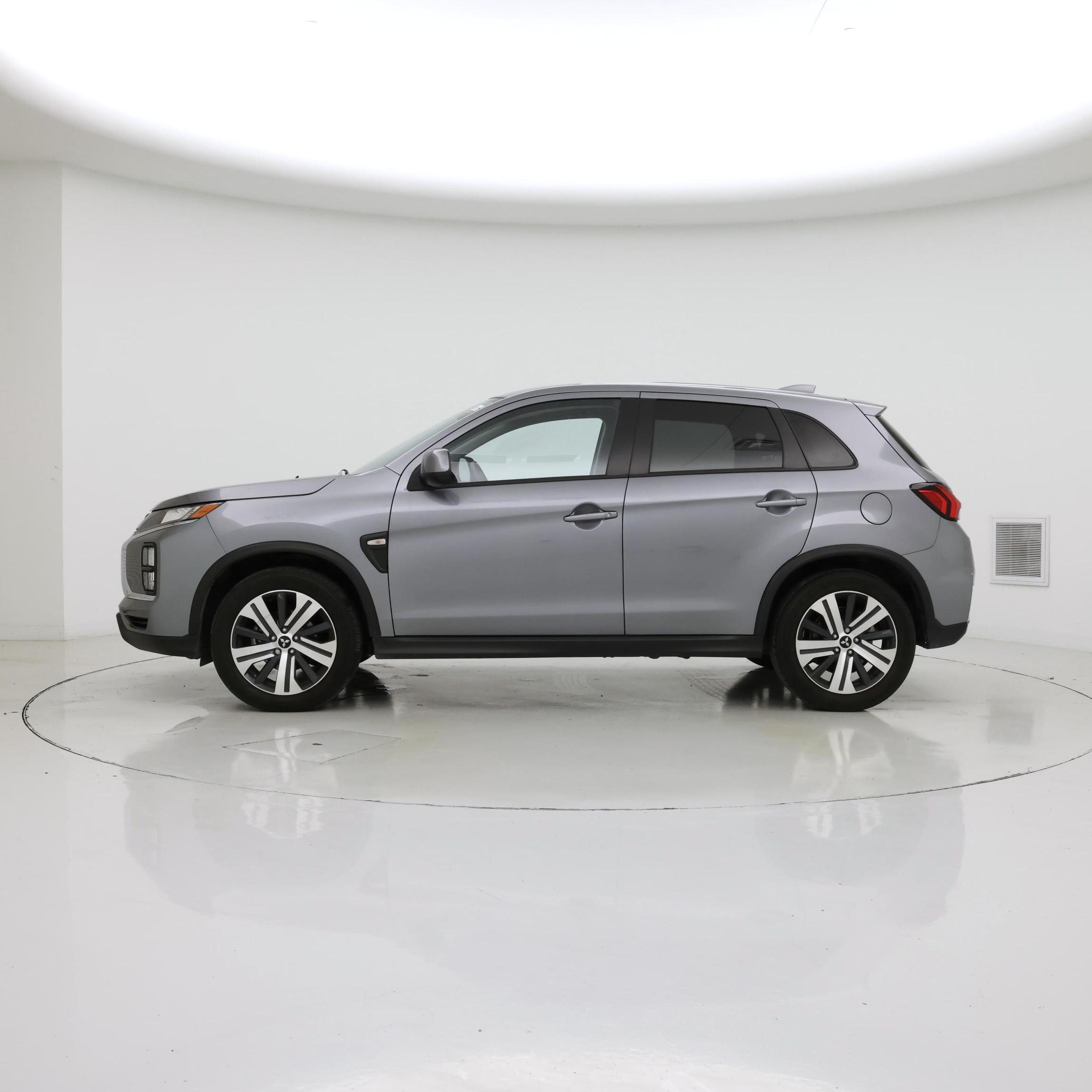 Thumbnail: 2024 Mitsubishi Outlander Sport - 3