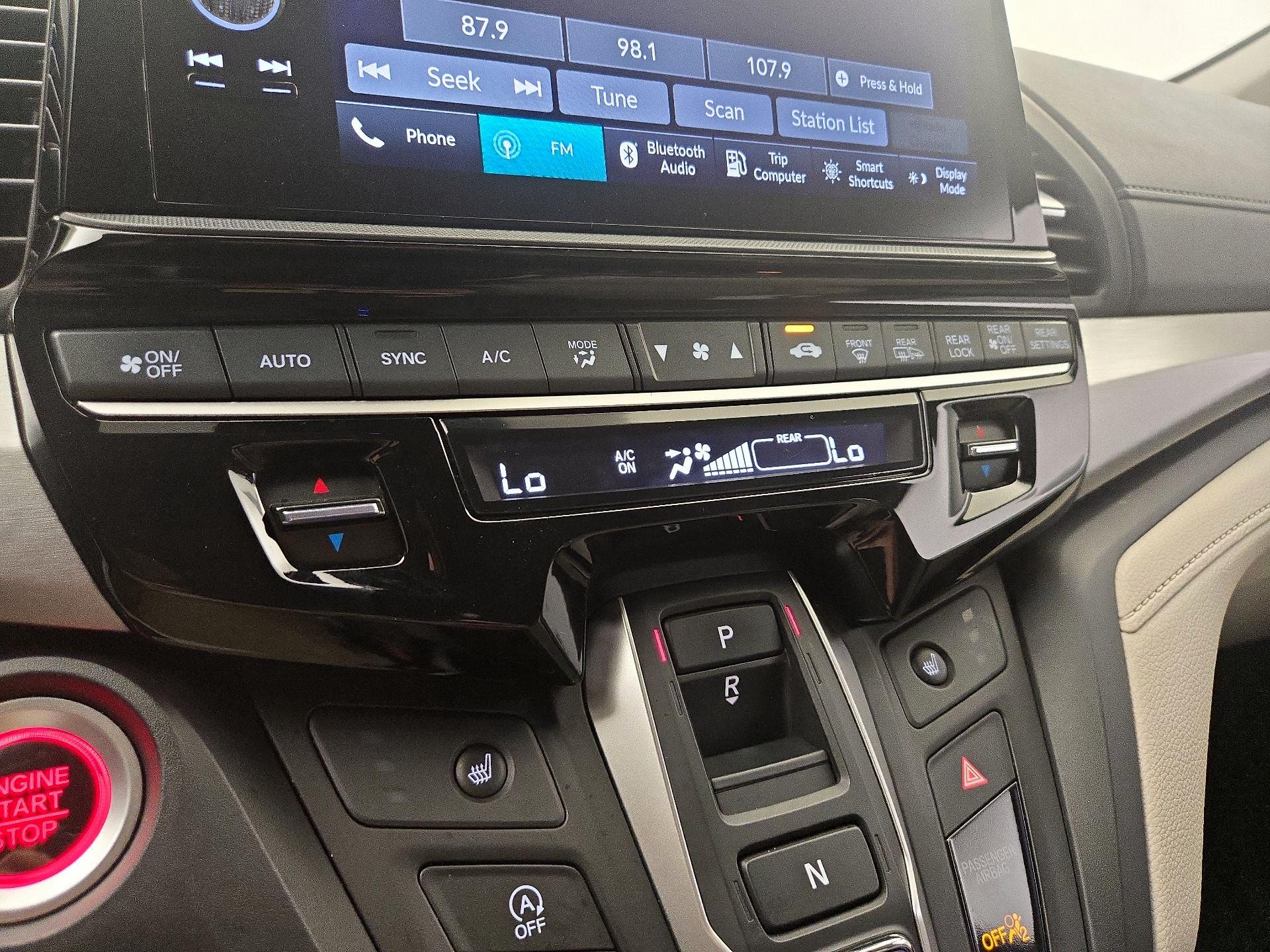 Thumbnail: 2025 Honda Odyssey - 16
