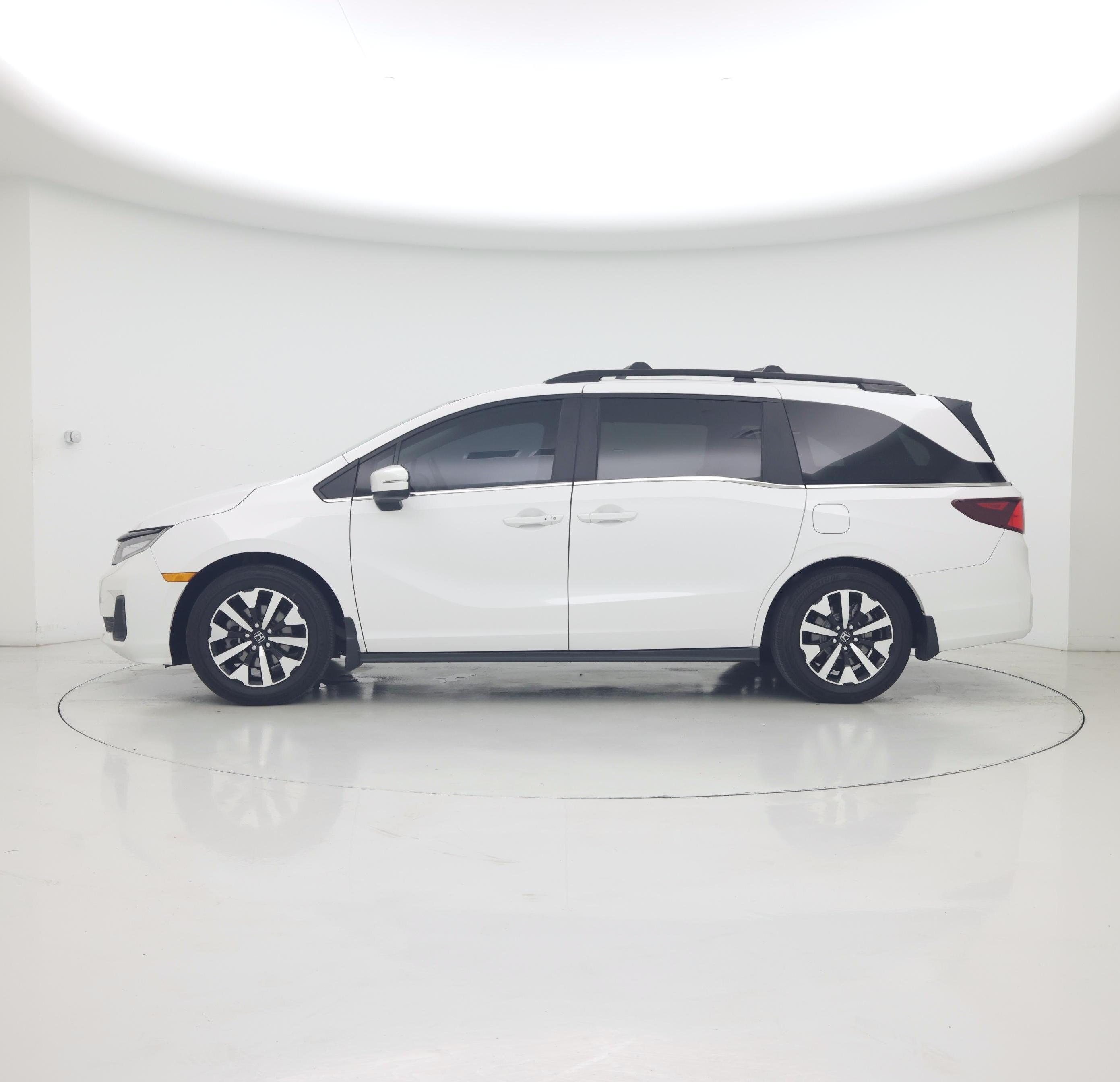 Thumbnail: 2025 Honda Odyssey - 3