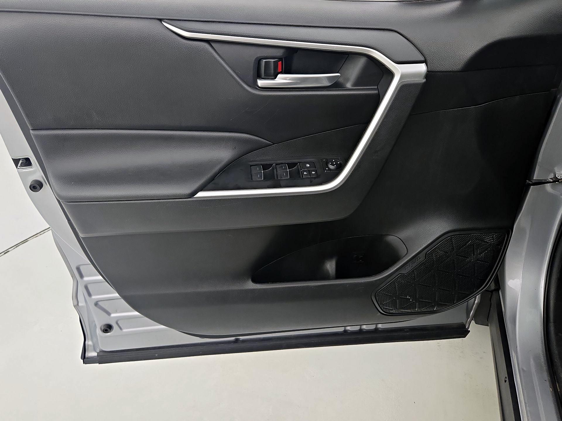 Thumbnail: 2024 Toyota RAV4 - 12