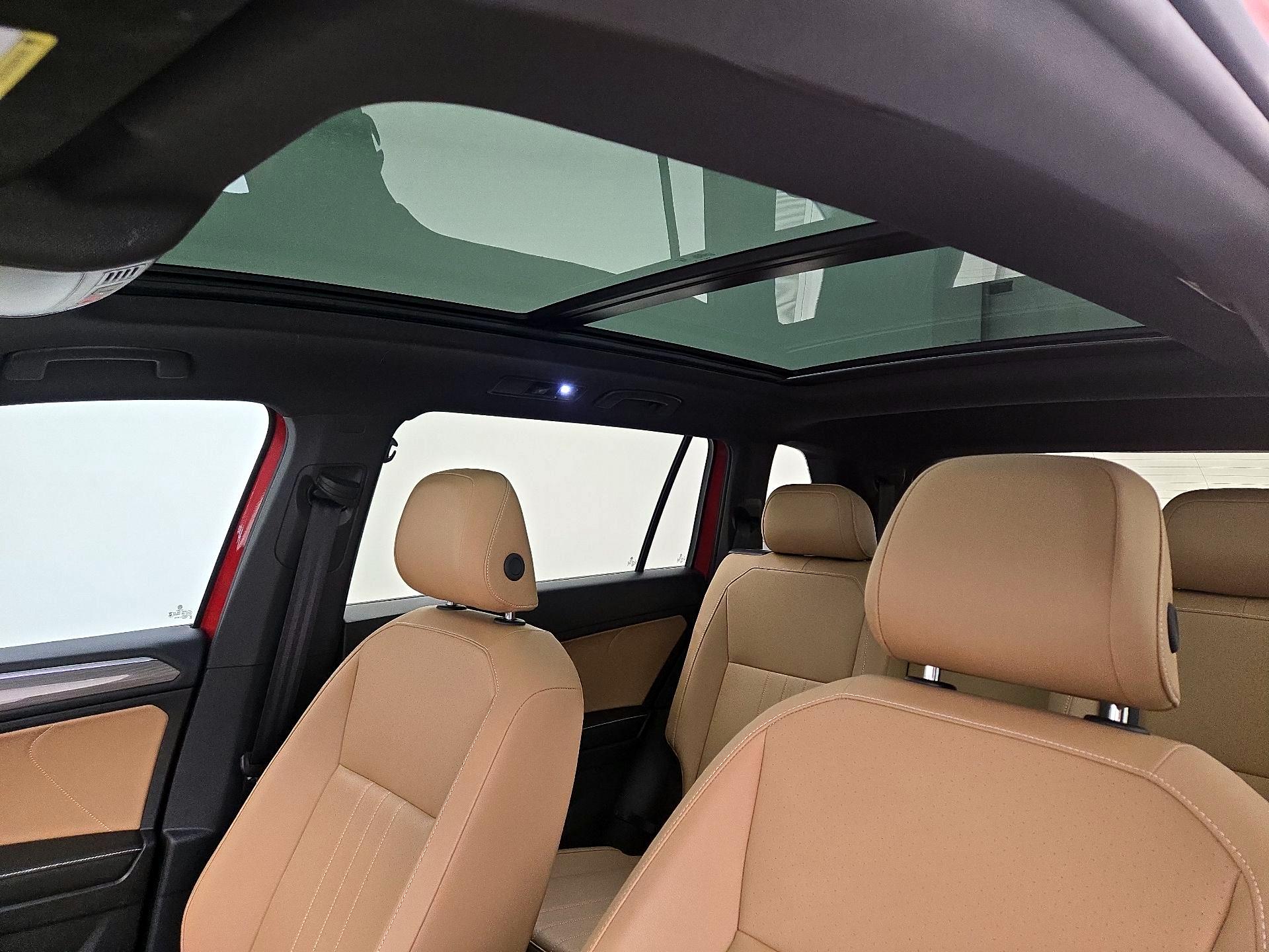 Thumbnail: 2024 Volkswagen Tiguan - 19