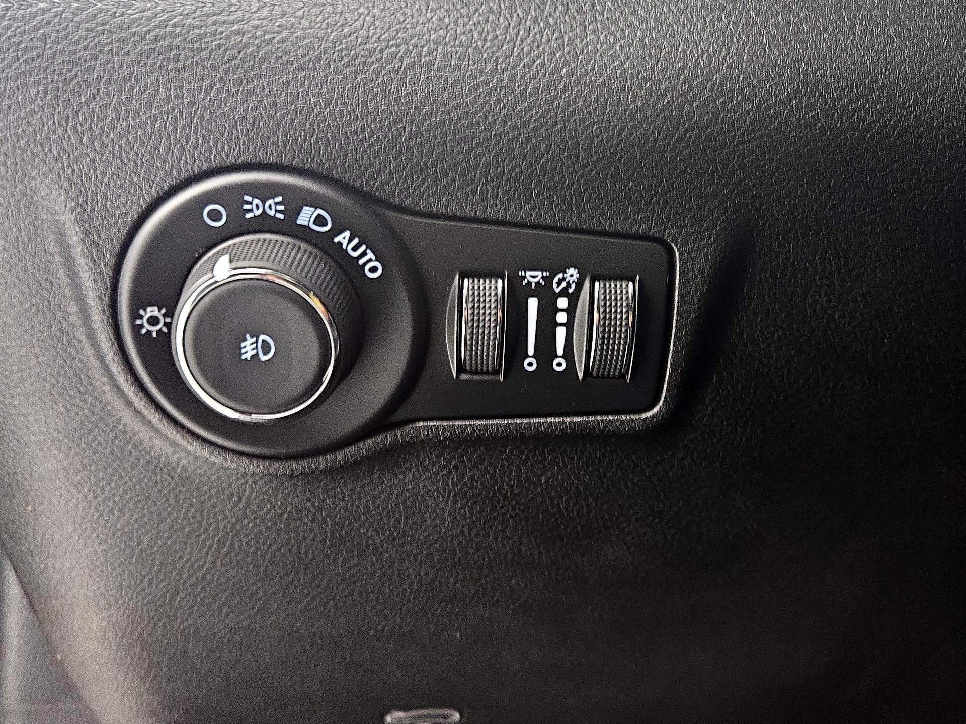 Thumbnail: 2024 Jeep Compass - 13
