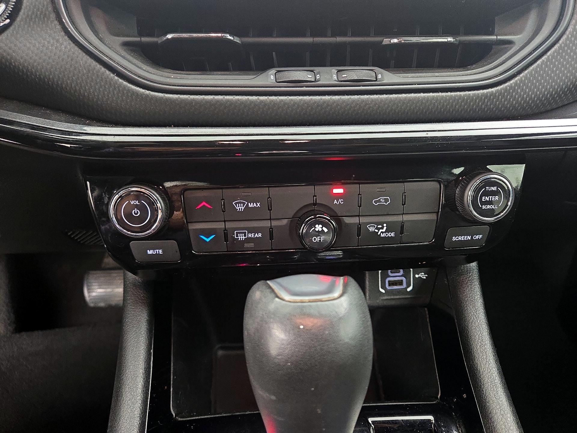 Thumbnail: 2024 Jeep Compass - 16