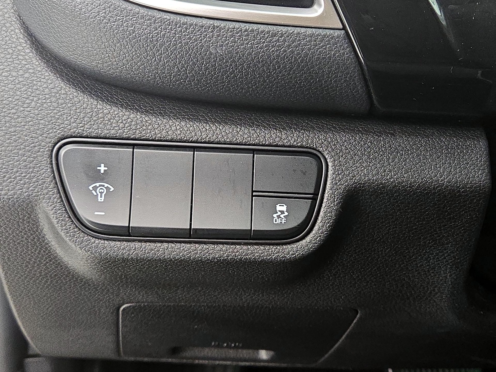 2024 Kia Seltos X-Line - Photo 14