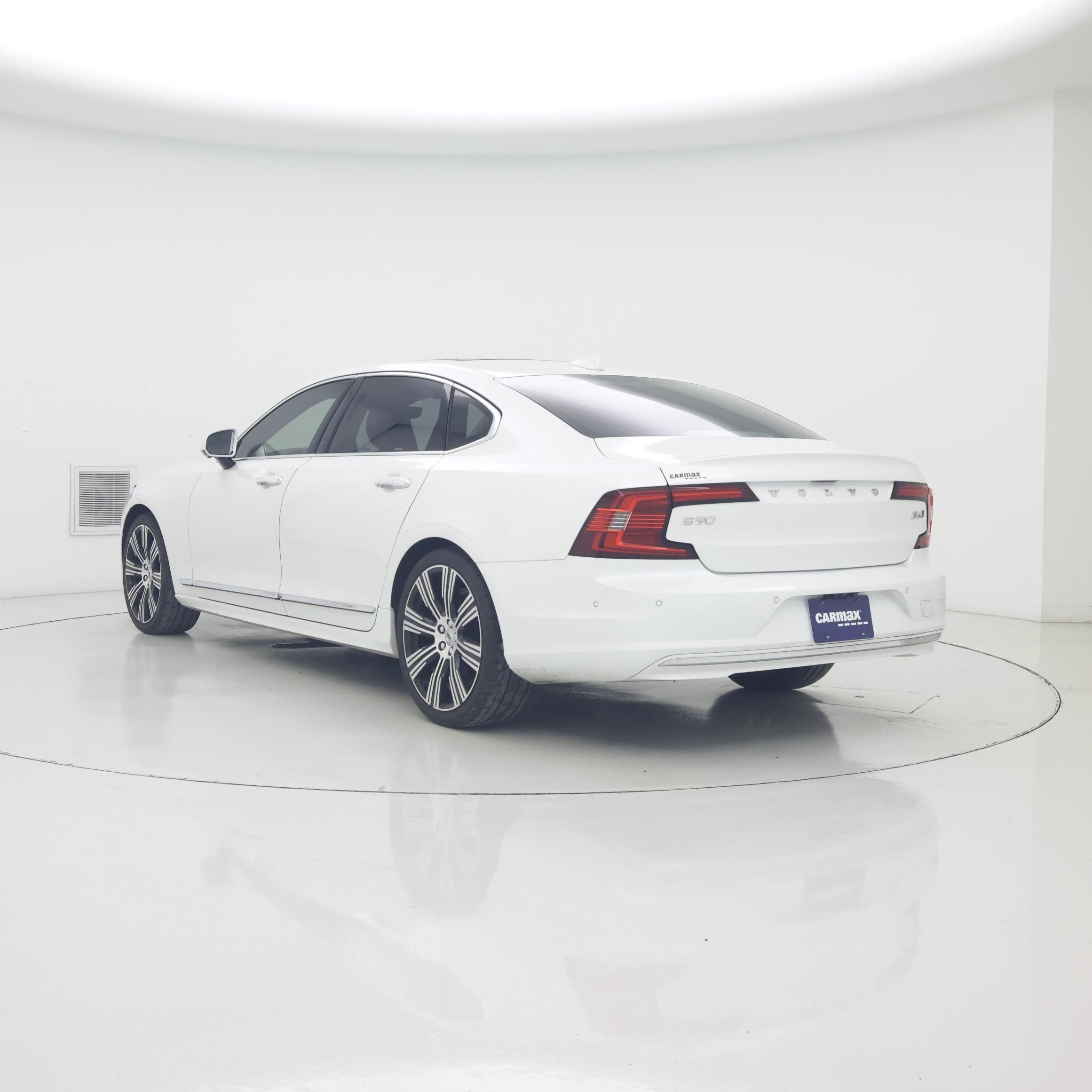 Thumbnail: 2022 Volvo S90 - 2