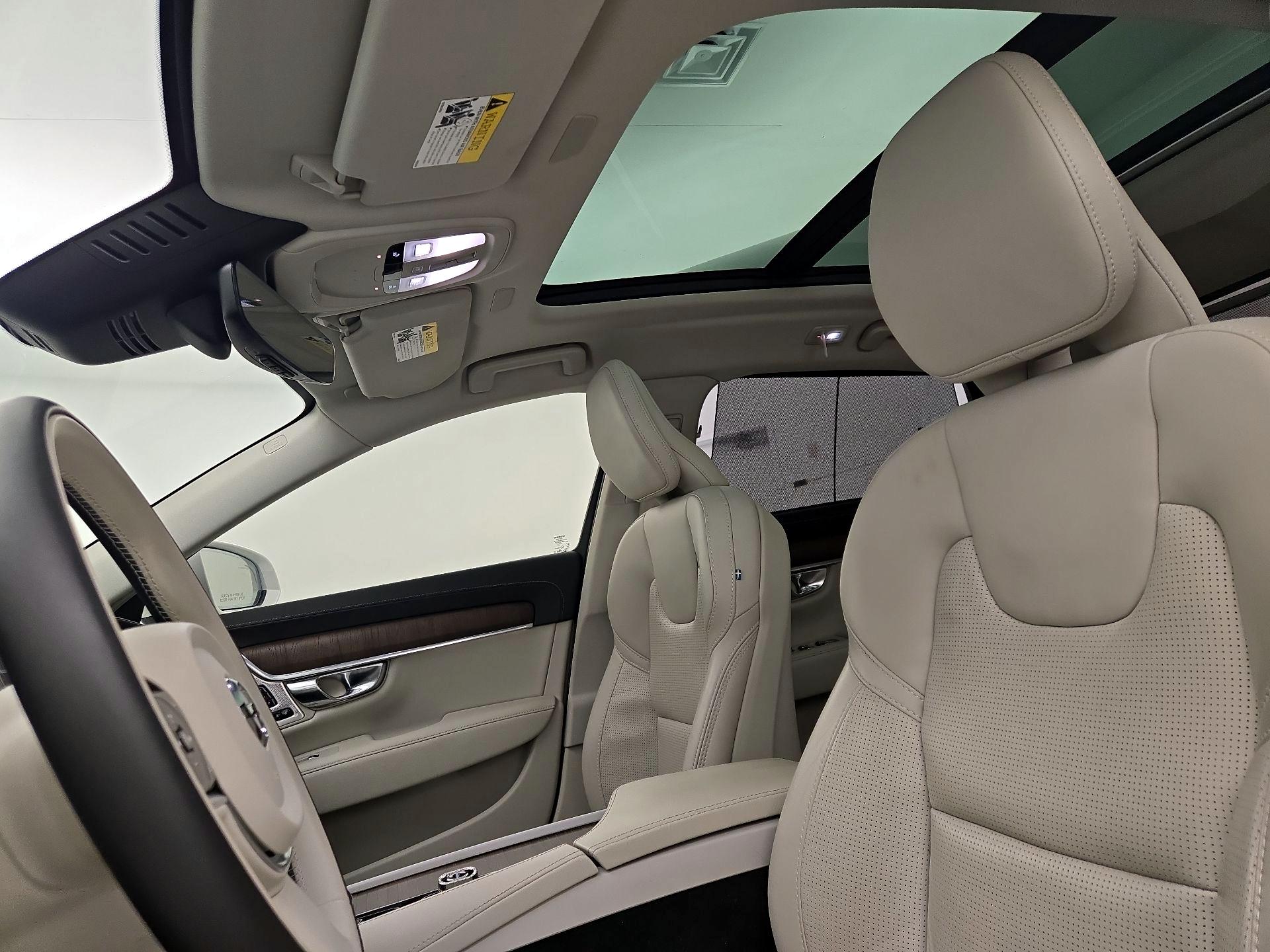 Thumbnail: 2022 Volvo S90 - 20