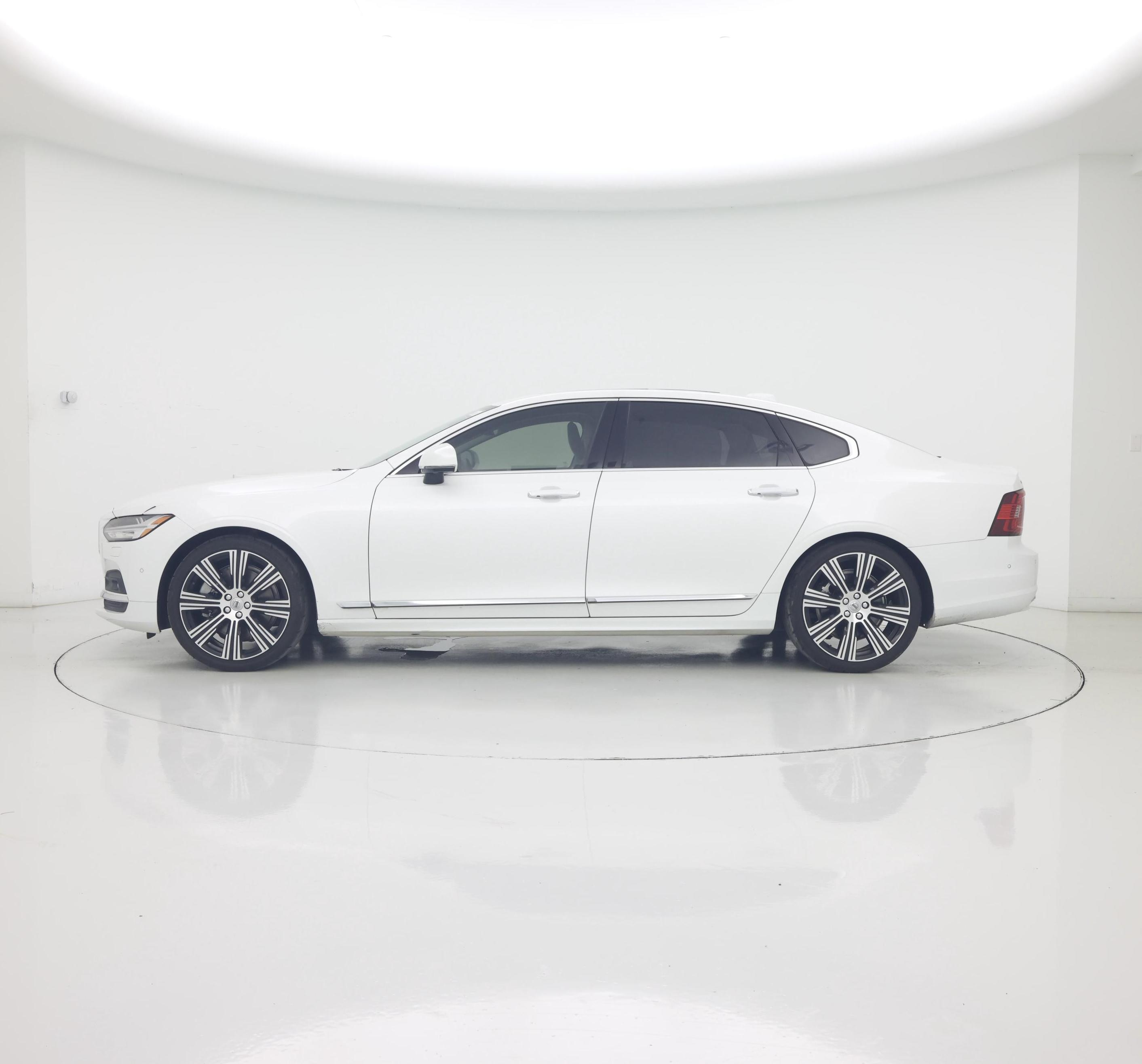 Thumbnail: 2022 Volvo S90 - 3