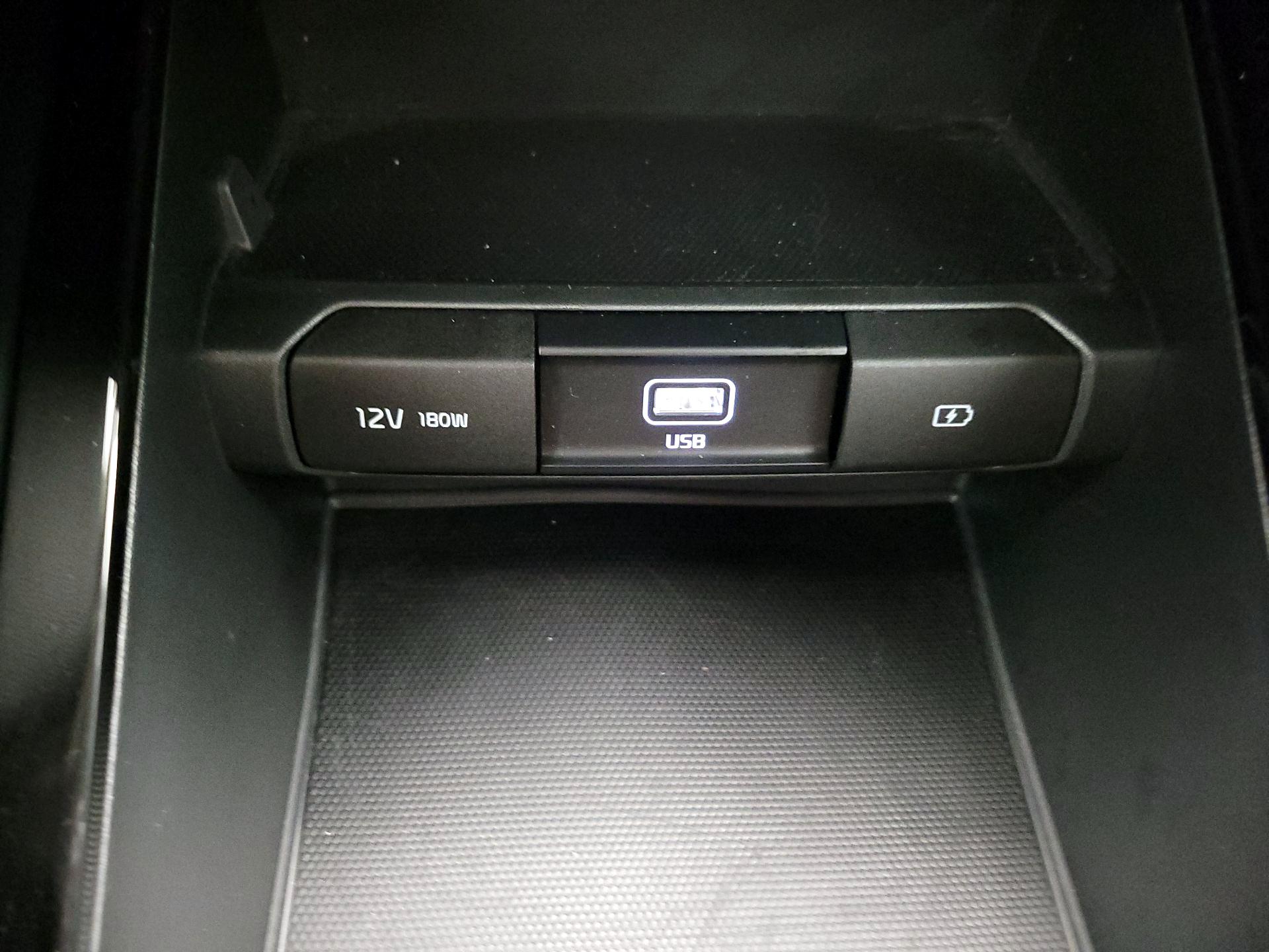 Thumbnail: 2021 Kia Telluride - 18