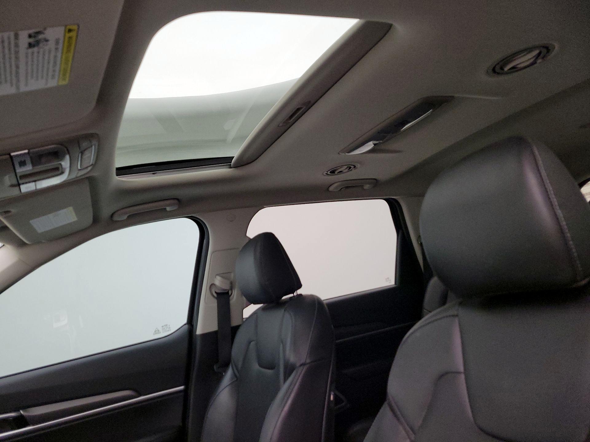 Thumbnail: 2021 Kia Telluride - 19