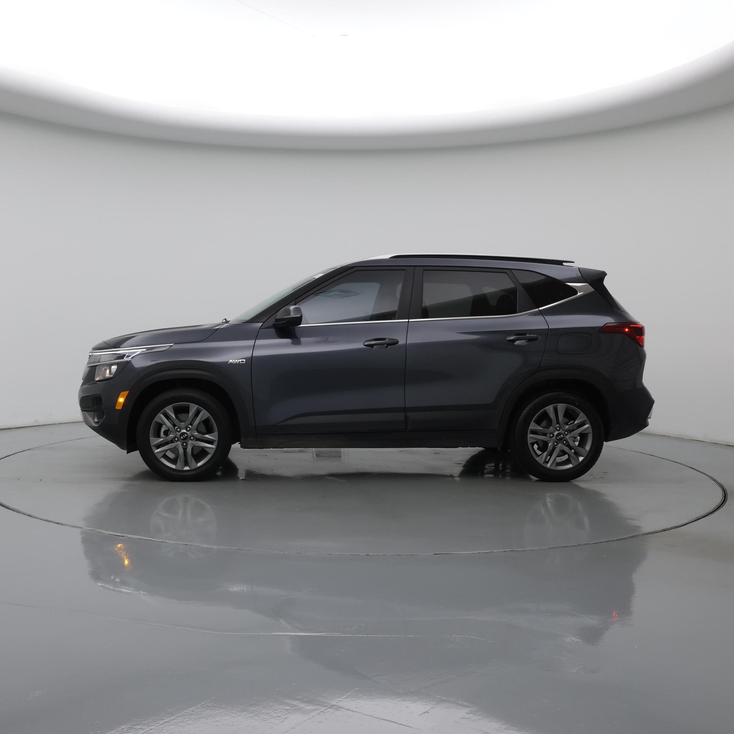 Thumbnail: 2021 Kia Seltos - 3
