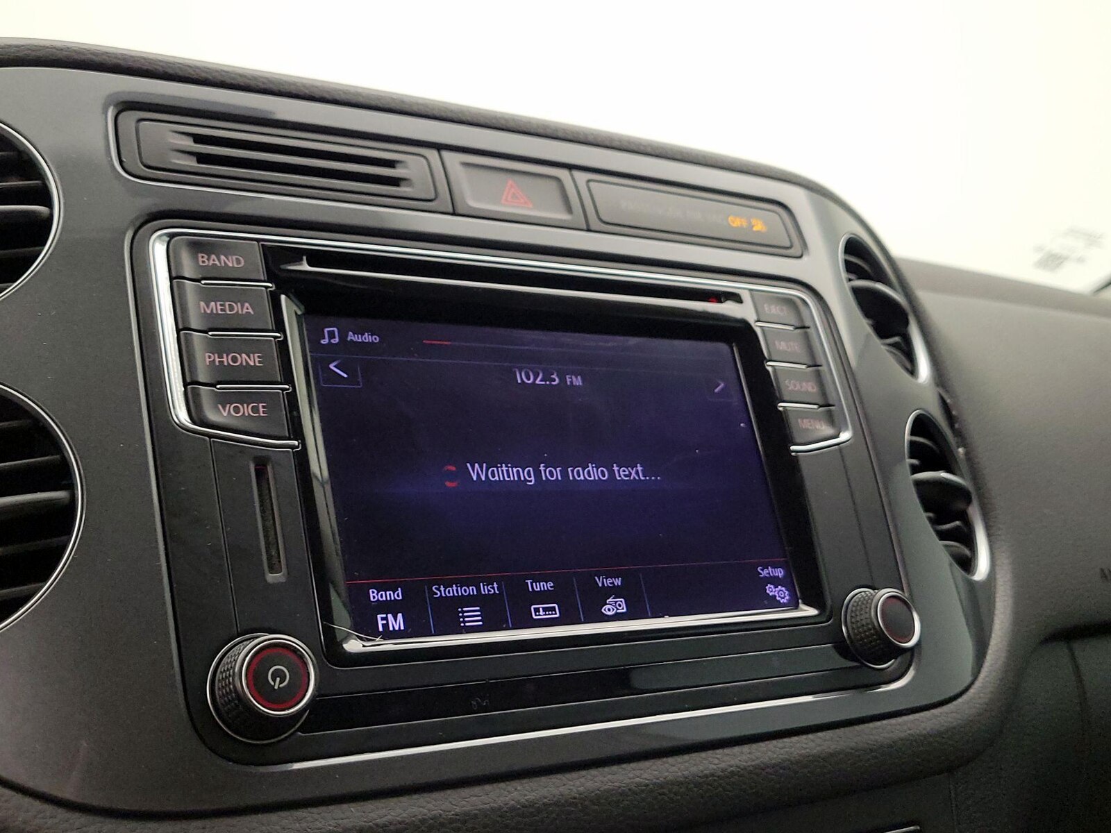 2017 Volkswagen Tiguan S - Photo 16