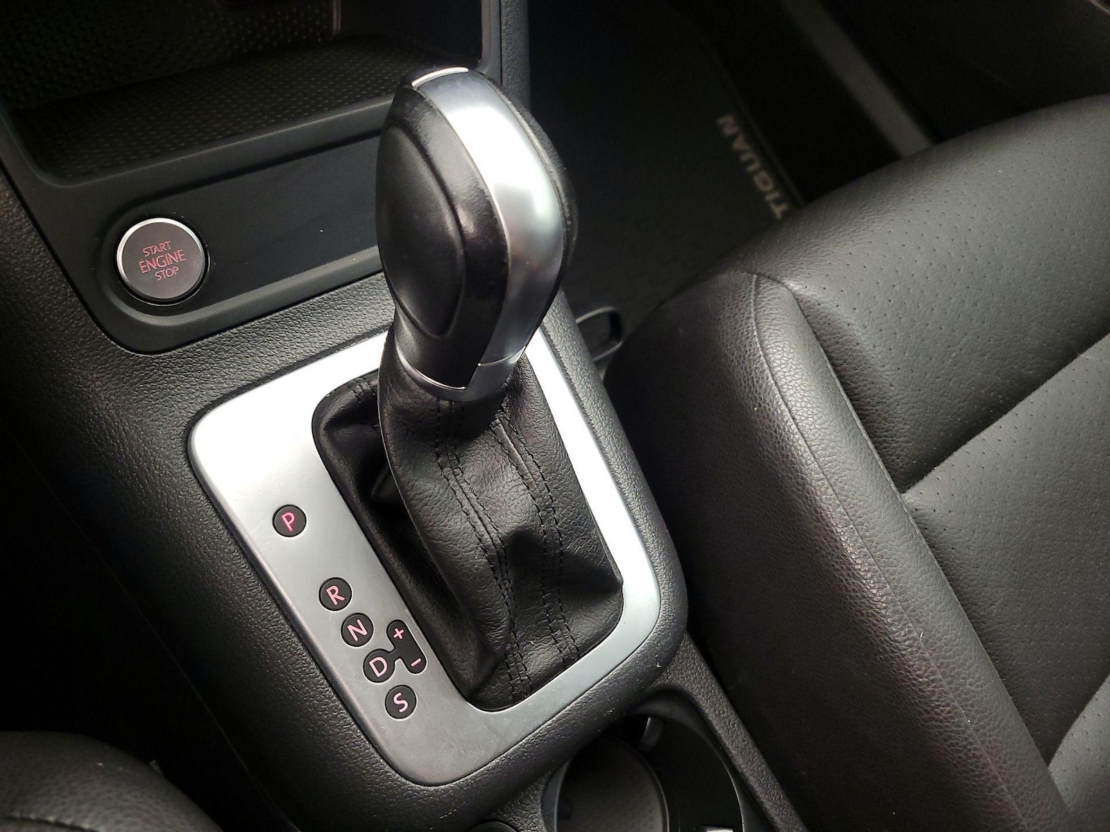 2017 Volkswagen Tiguan S - Photo 18