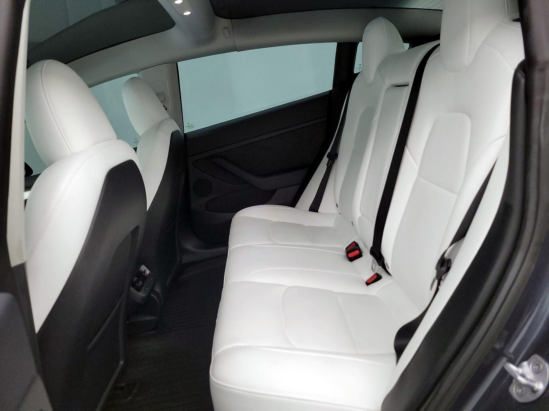 Thumbnail: 2023 Tesla Model 3 - 20