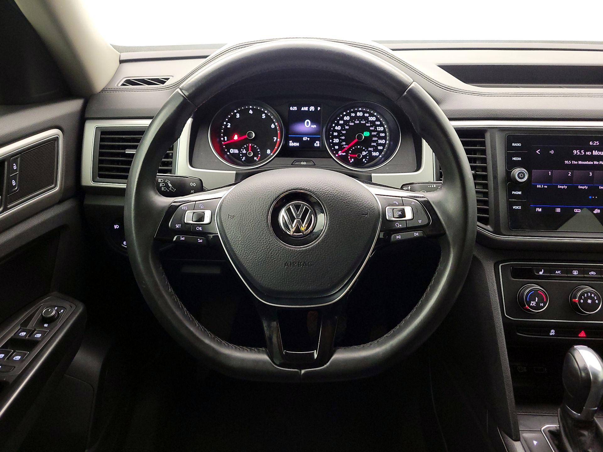Thumbnail: 2018 Volkswagen Atlas - 10